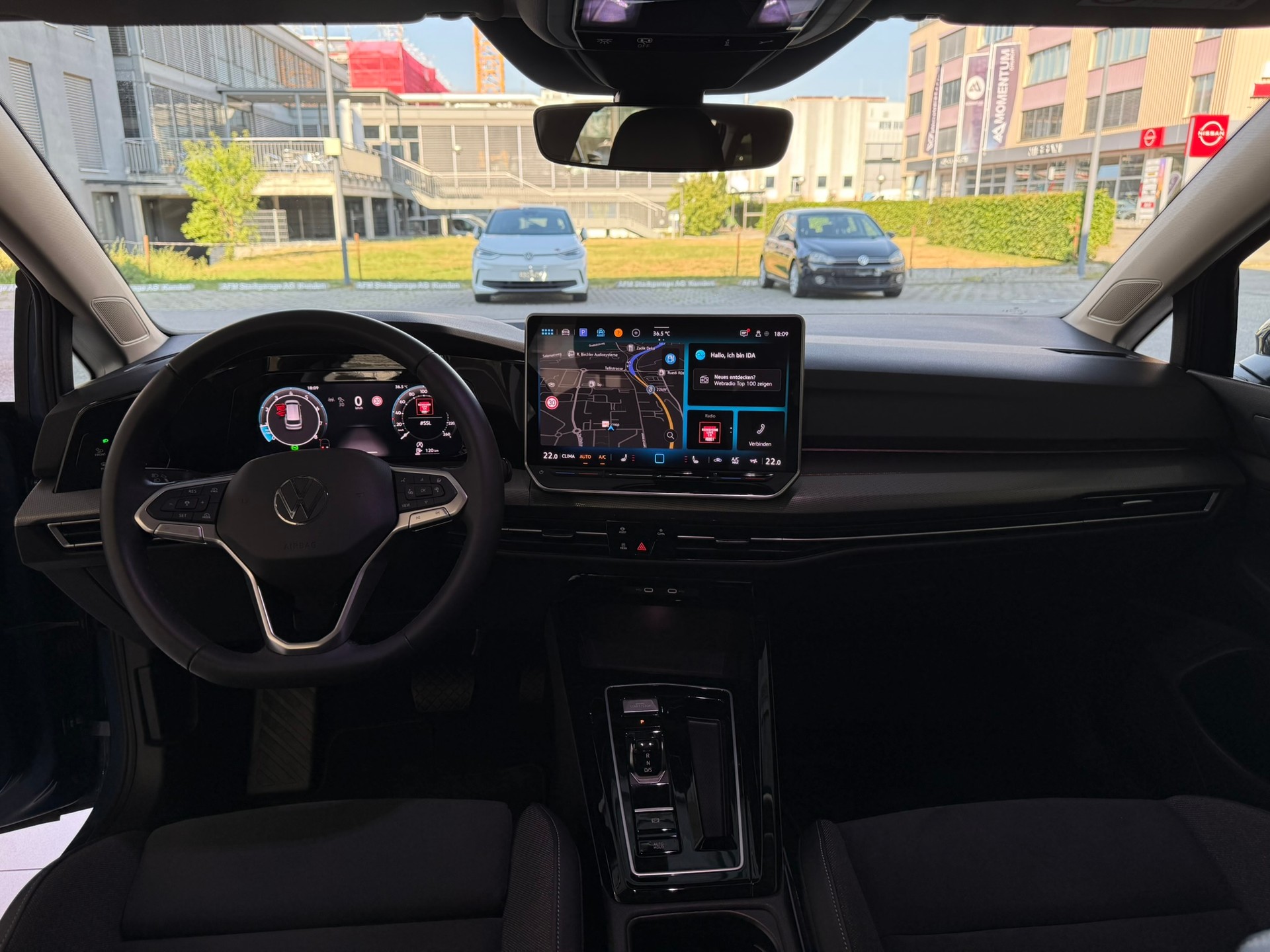 VW Golf Variant 1.5 eTSI mHEV Style DSG-image-10