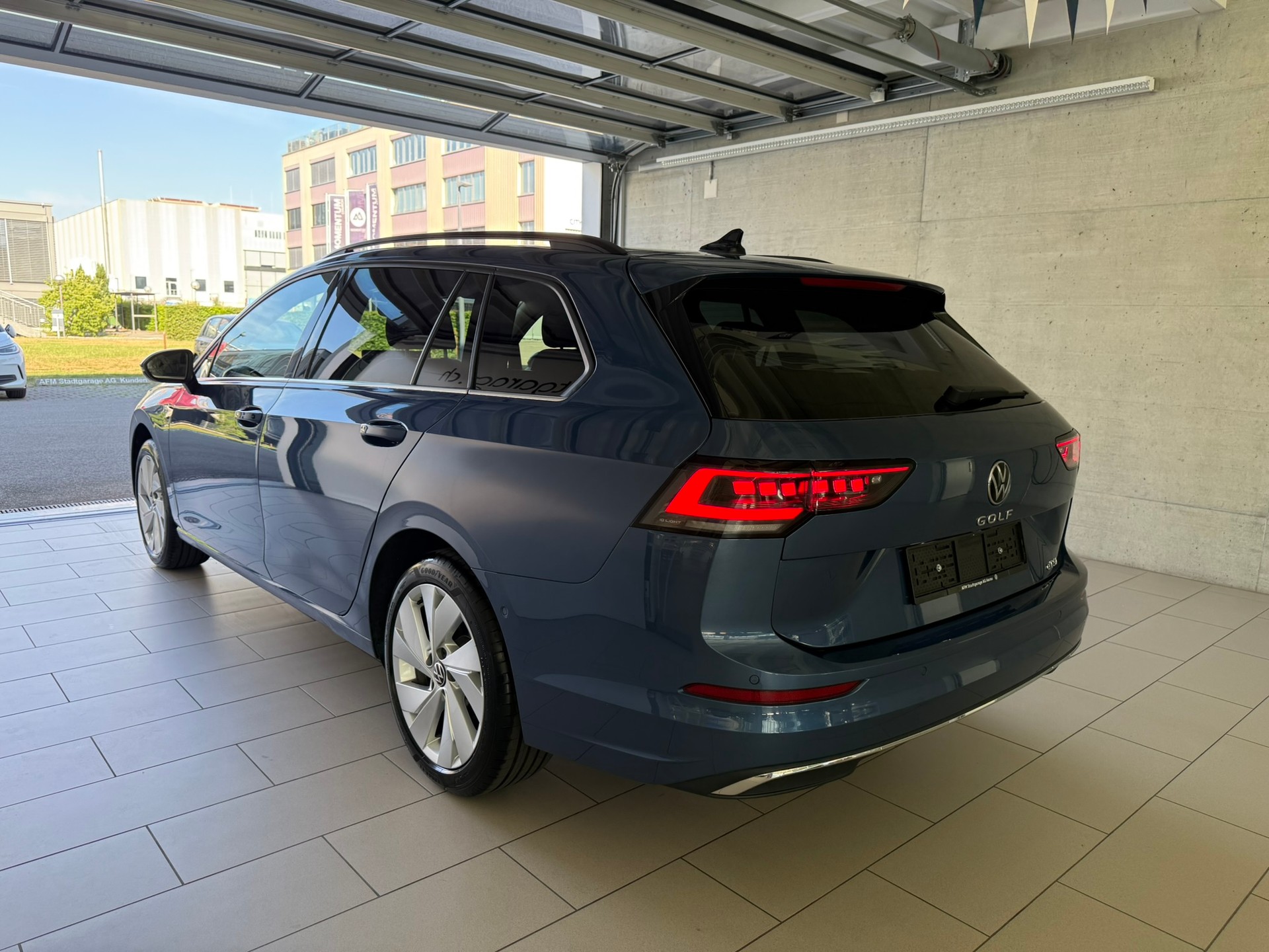 VW Golf Variant 1.5 eTSI mHEV Style DSG-showroom-element-3