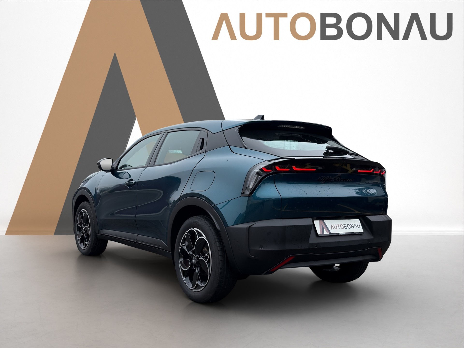 ALFA ROMEO Junior Elettrica-showroom-element-2