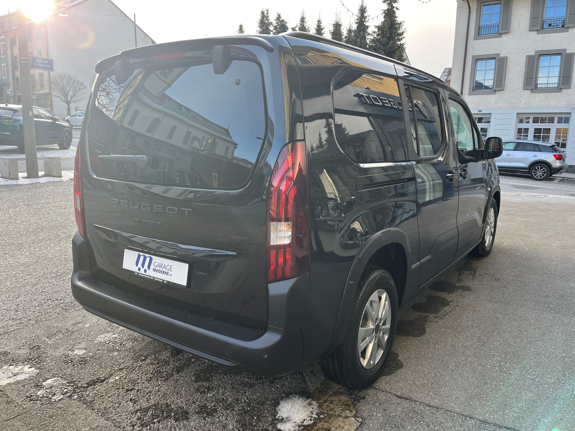 PEUGEOT Rifter Long 1.5 BlueHDi 130 Al-showroom-element-3