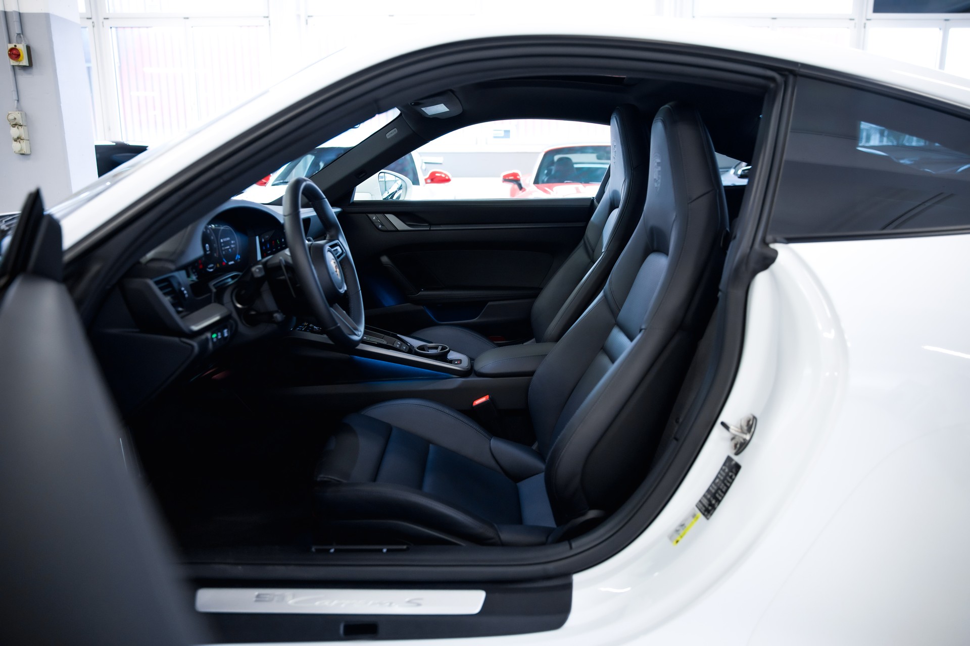 PORSCHE 911 Carrera S PDK *Facelift*-image-16