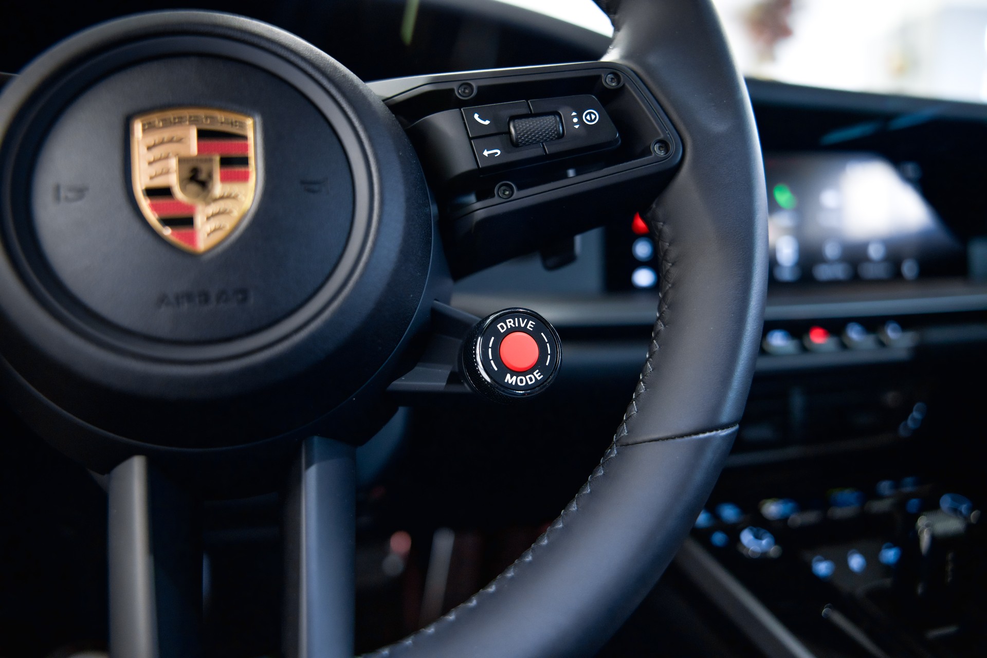 PORSCHE 911 Carrera S PDK *Facelift*-image-23