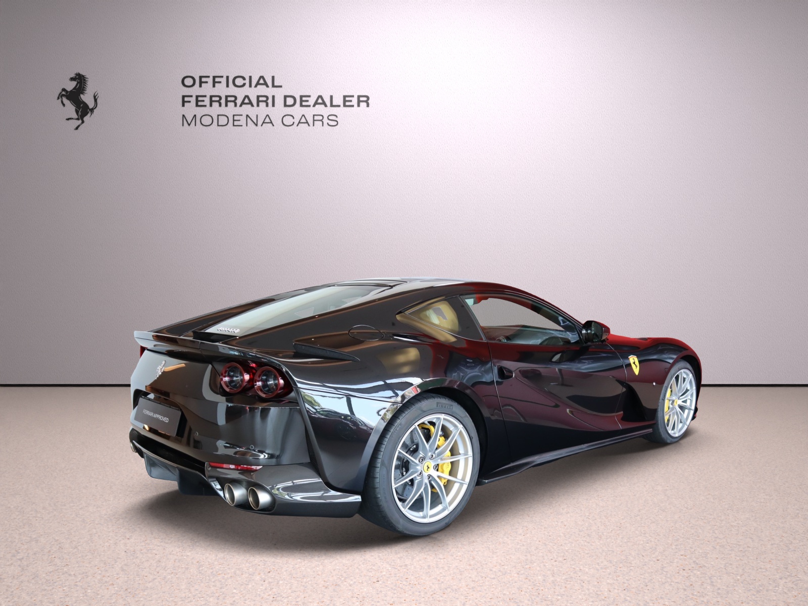 FERRARI 812 Superfast-showroom-element-1