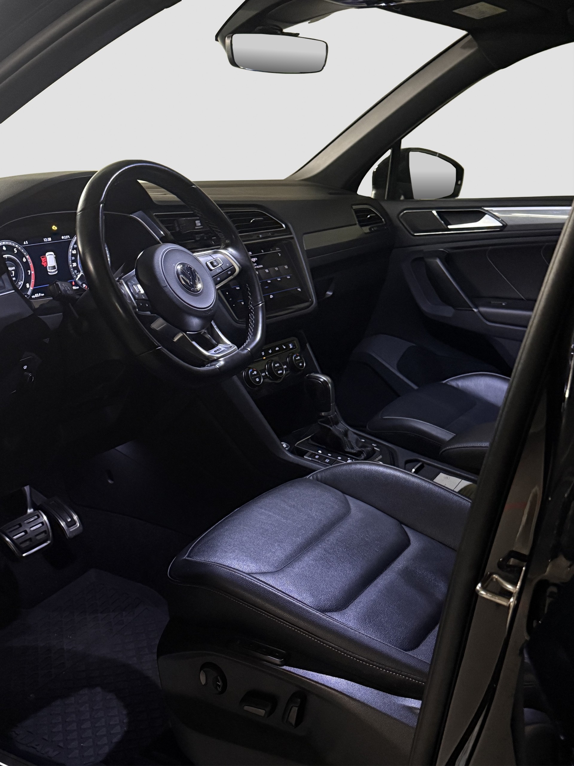 VW Tiguan 2.0TSI Highline 4Motion DSG-image-8