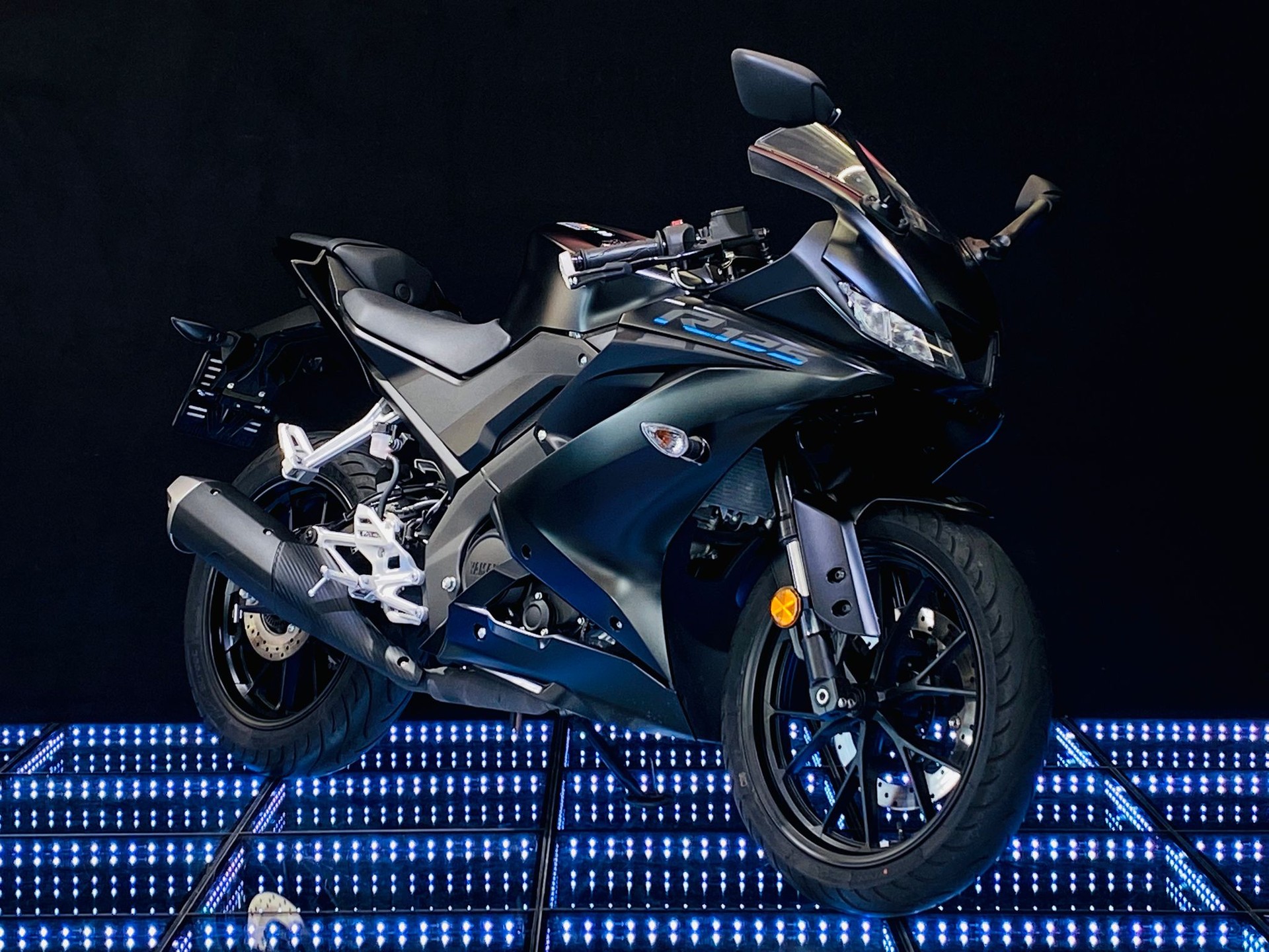 YAMAHA R 125-image-0