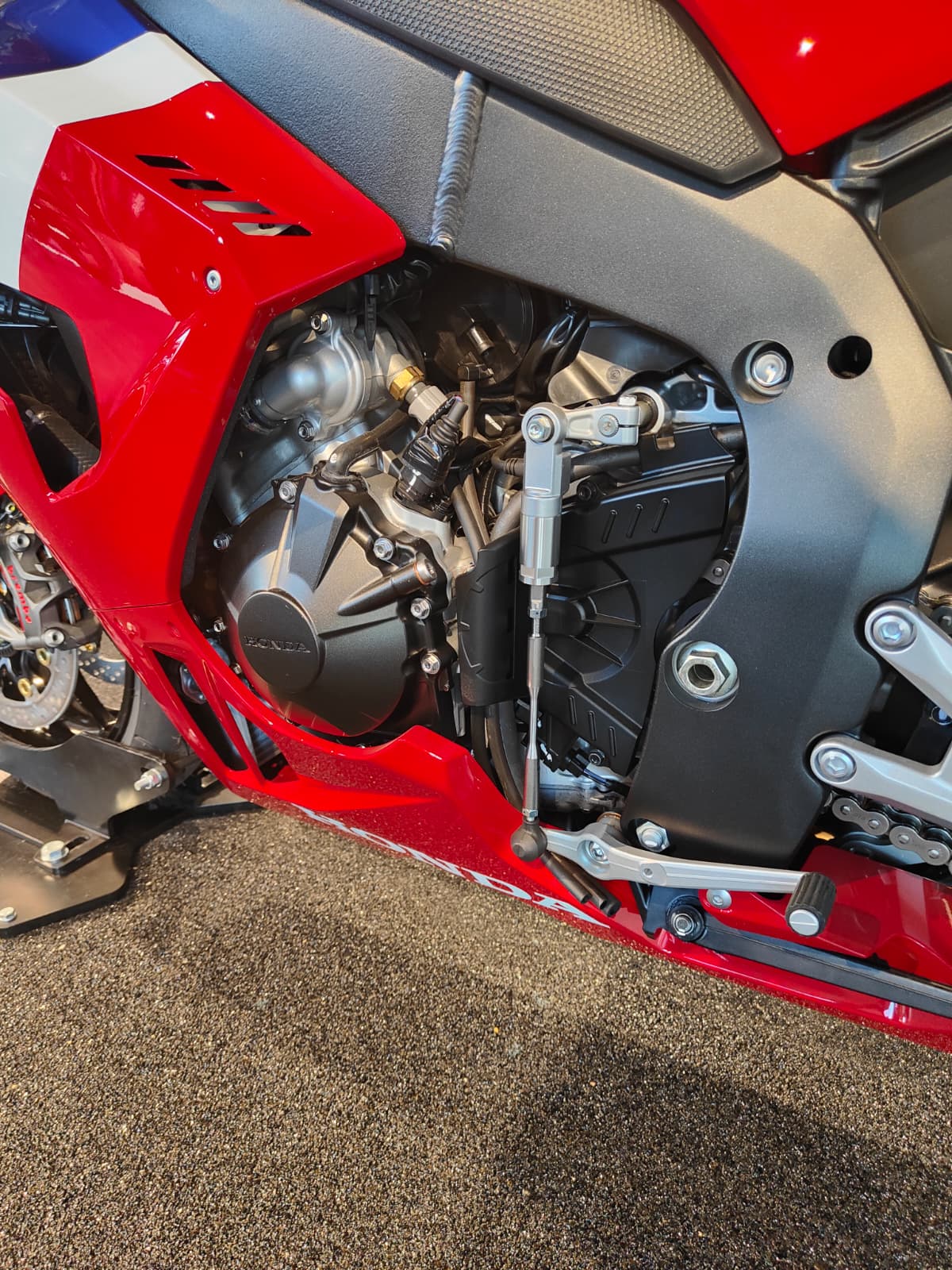 HONDA CBR 1000 RR-R Fireblade SP-image-8