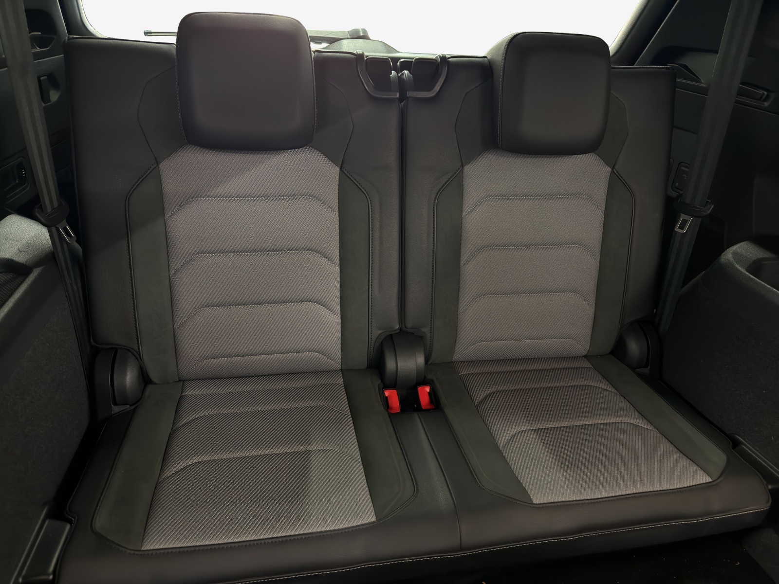 VW Tiguan Allspace 2.0TSI Highline 4Motion DSG-image-13