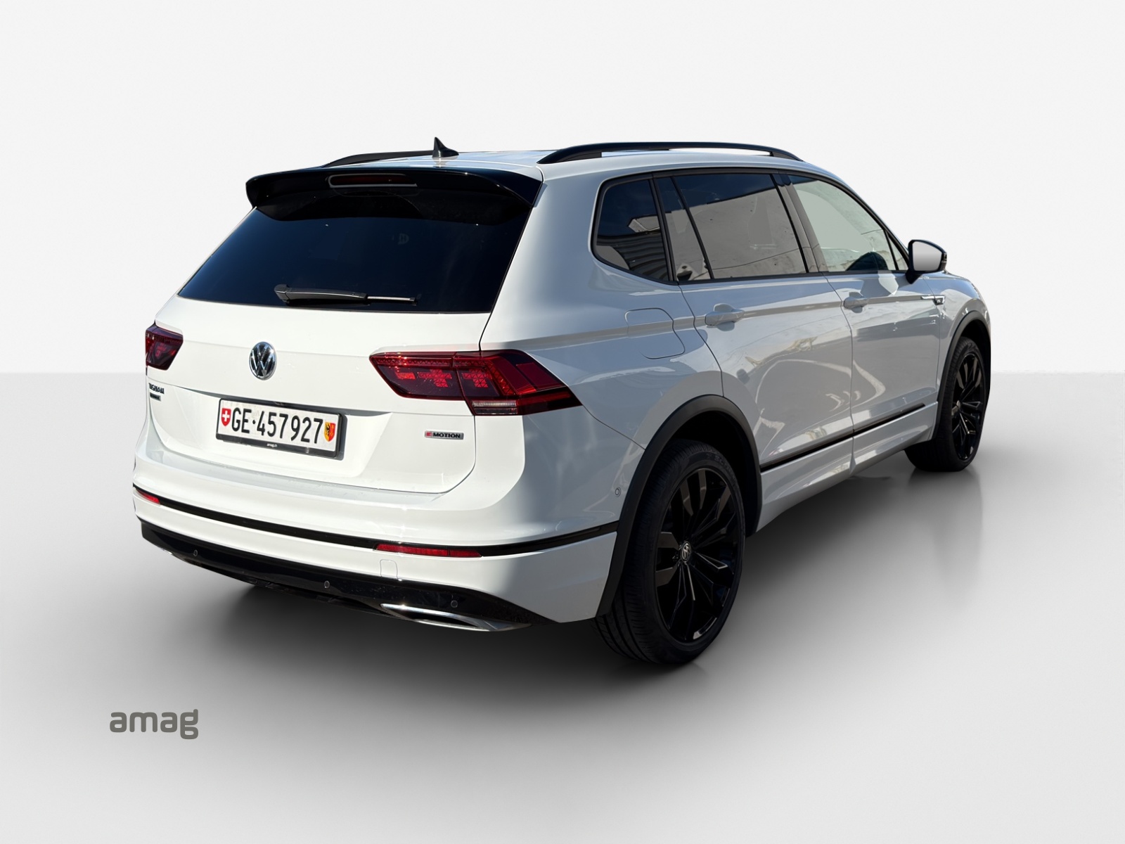 VW Tiguan Allspace 2.0TSI Highline 4Motion DSG-image-4
