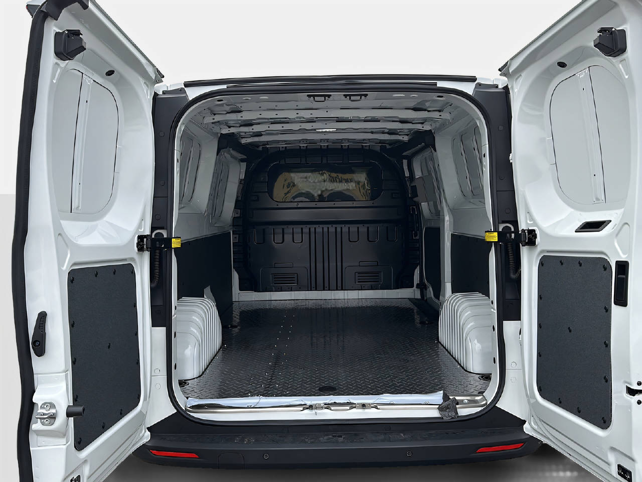 MAXUS Deliver 7 Kaw. L2H1 2.0 TD Base-image-14