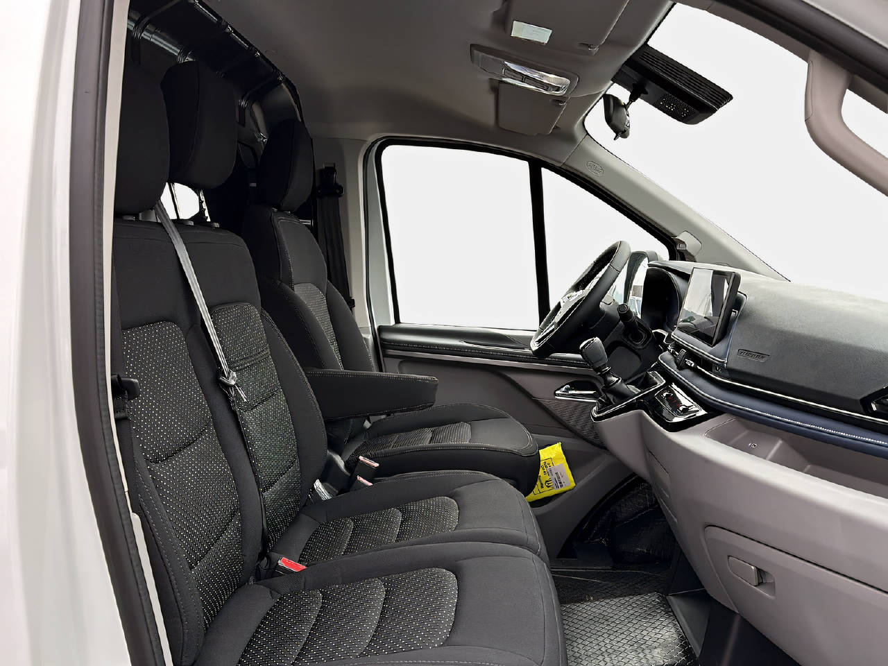 MAXUS Deliver 7 Kaw. L2H1 2.0 TD Base-image-10