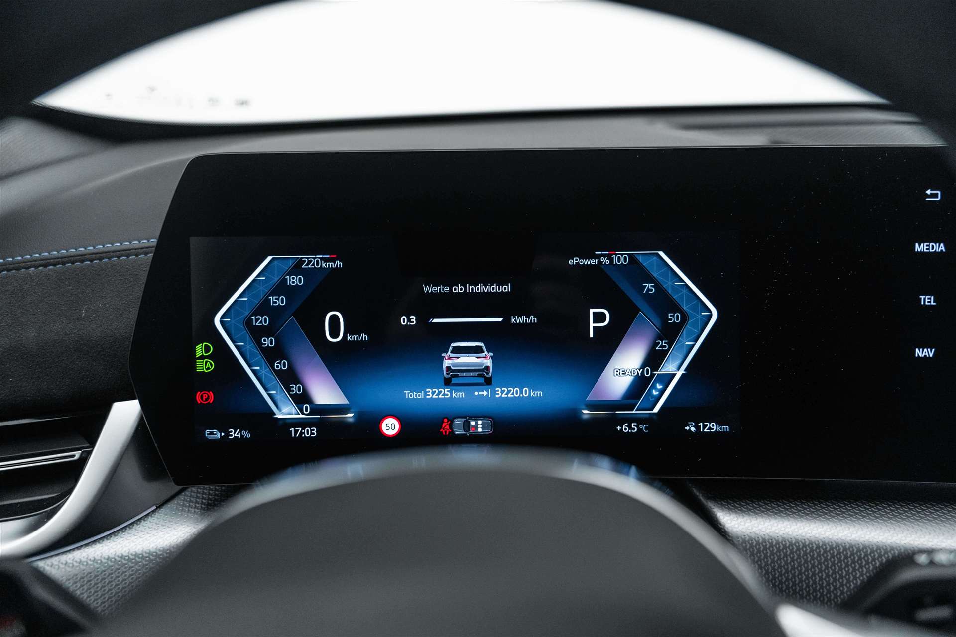 BMW iX1 xDrive 30 M Sport EV 306PS-image-22