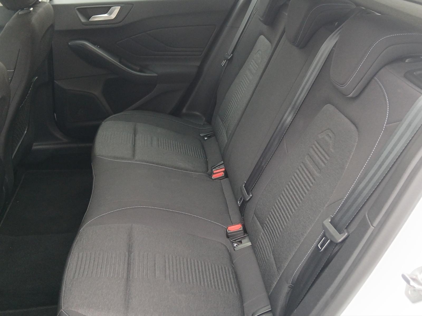 FORD Focus 1.5 EcoBlue 120 Active-image-9