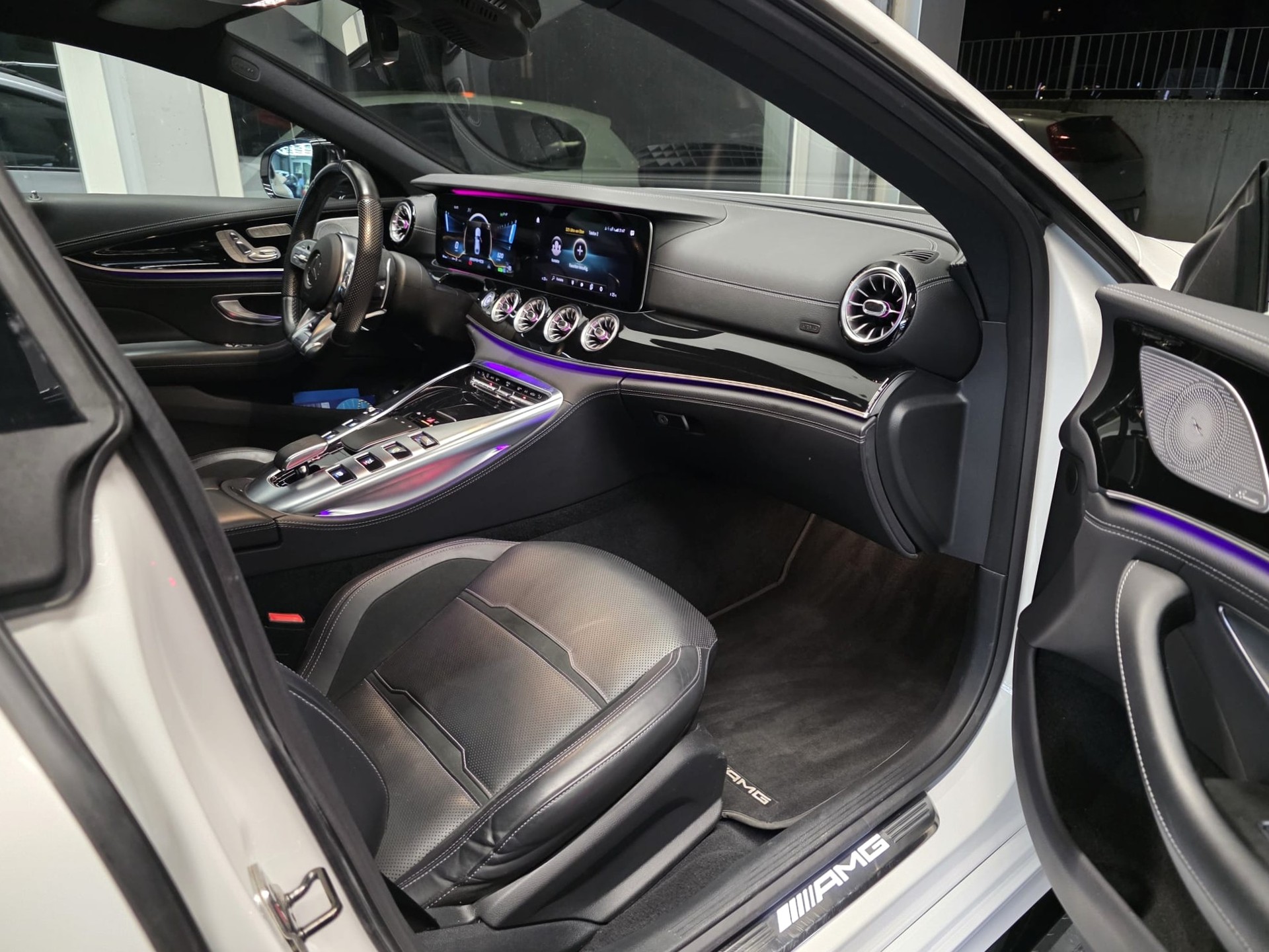 MERCEDES-BENZ AMG GT 4 43 4Matic+ Speedshift TCT-image-10