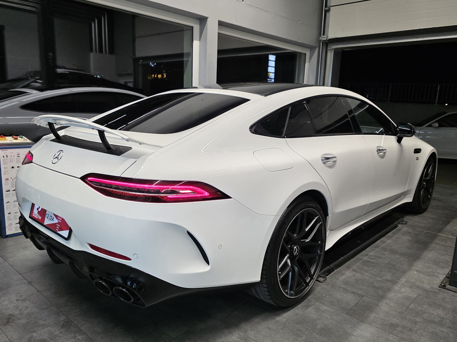 MERCEDES-BENZ AMG GT 4 43 4Matic+ Speedshift TCT-showroom-element-3