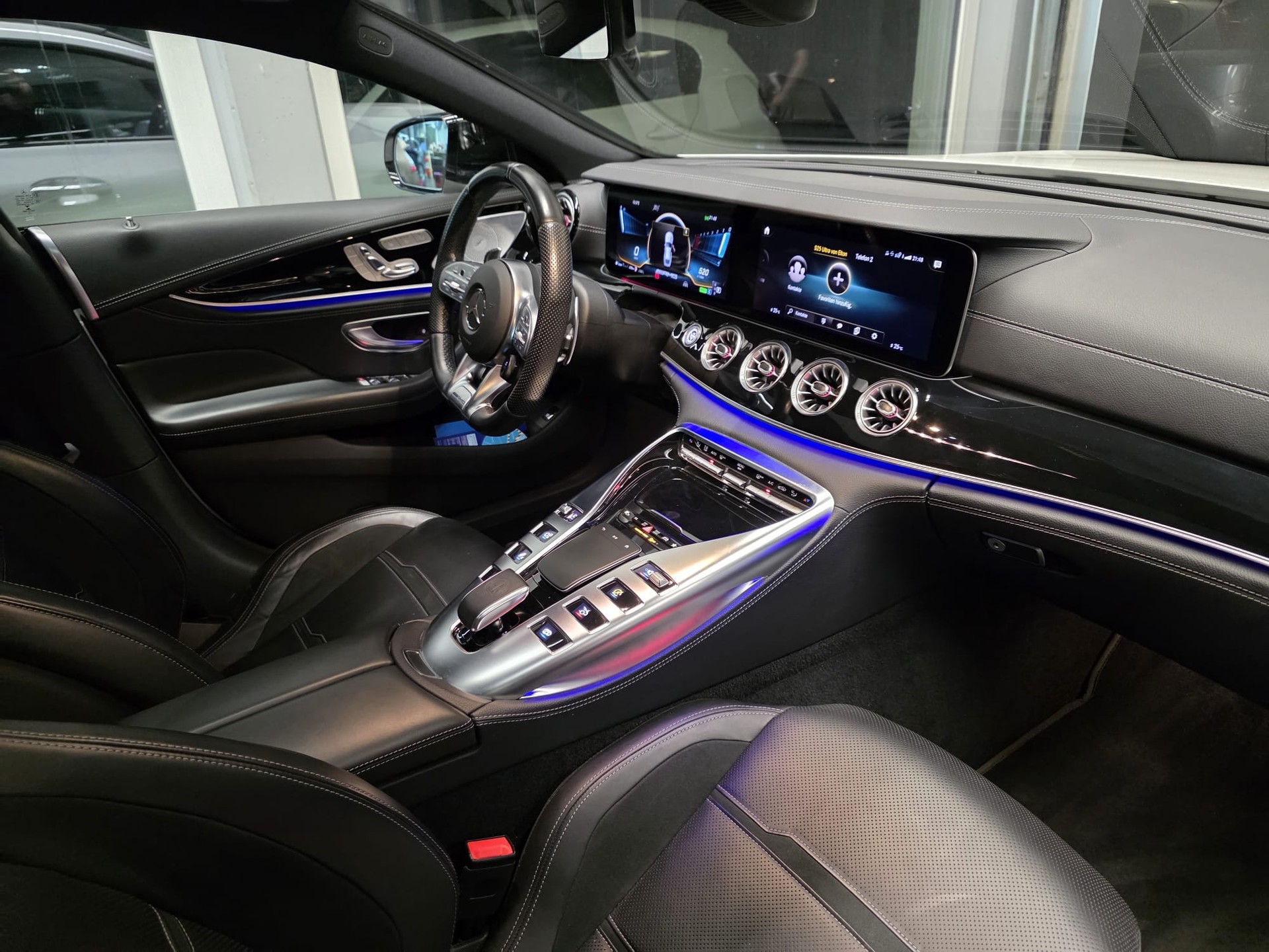 MERCEDES-BENZ AMG GT 4 43 4Matic+ Speedshift TCT-image-9