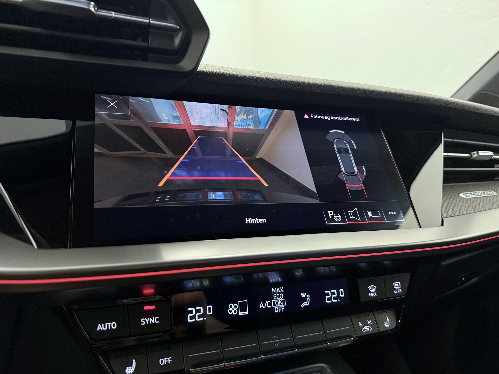 AUDI RS3 Sportback 2.5 TSI quattro S-tronic-image-25
