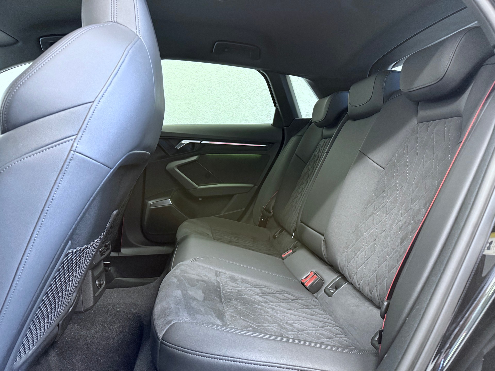 AUDI RS3 Sportback 2.5 TSI quattro S-tronic-image-20