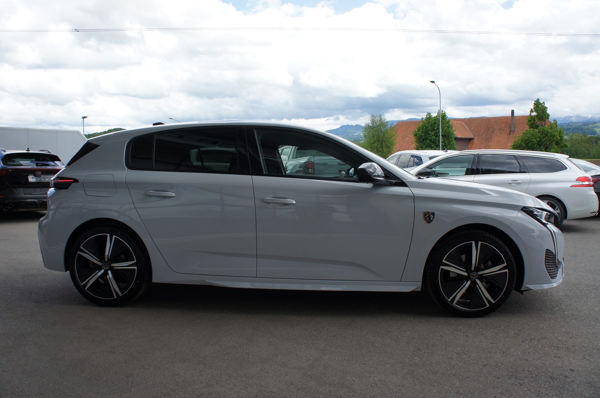 PEUGEOT 308 1.2 HEV 145 GT-image-5