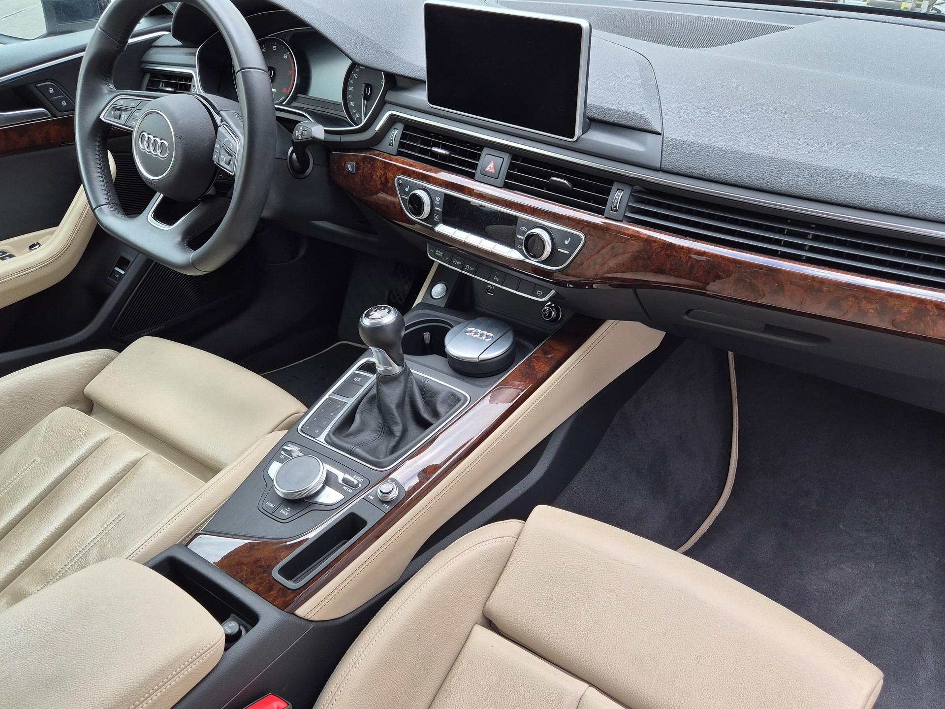 AUDI A5 Sportback 2.0 TFSI g-tron Sport-image-12