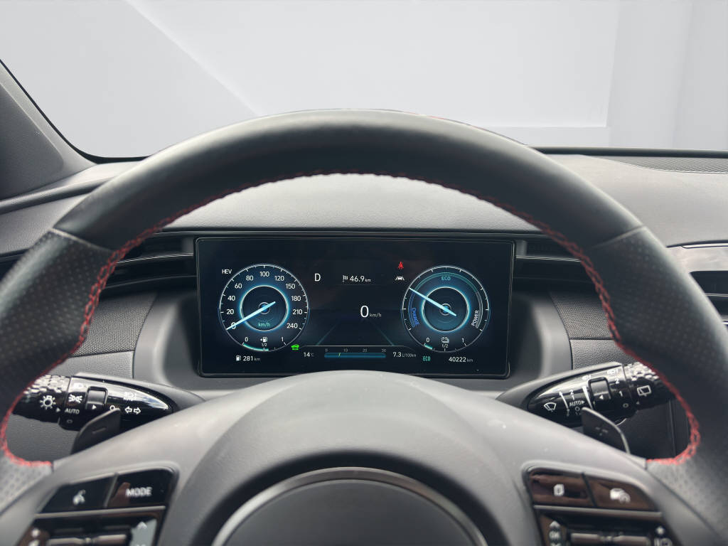 HYUNDAI Tucson 1.6 T-GDi PHEV N-Line LUX.pack 4WD-image-13