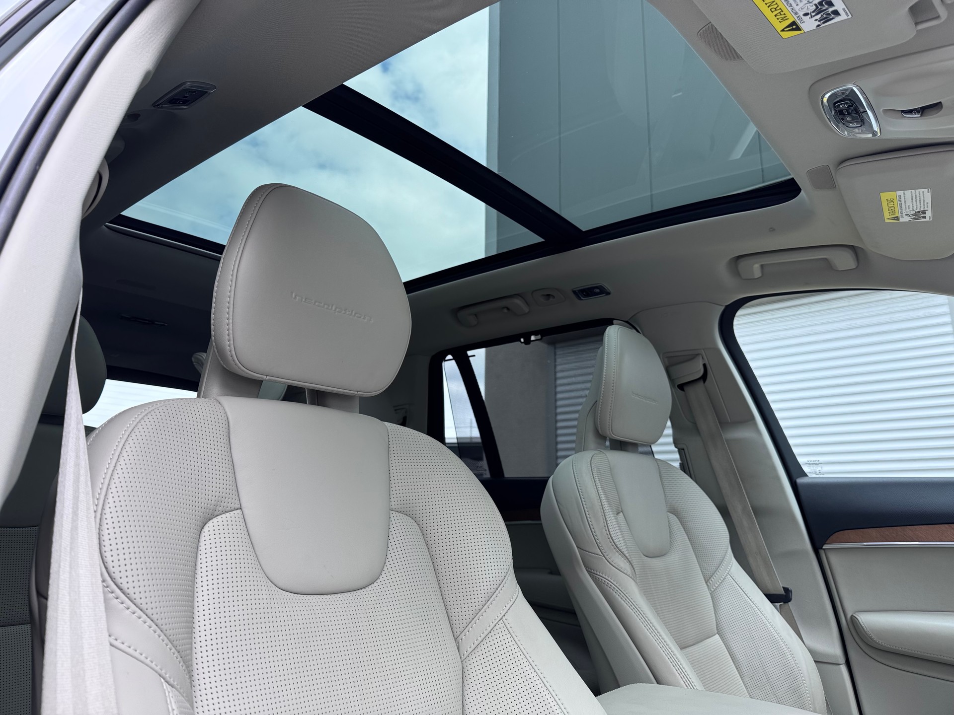 VOLVO XC90 T6 AWD Inscription Geartronic-image-12