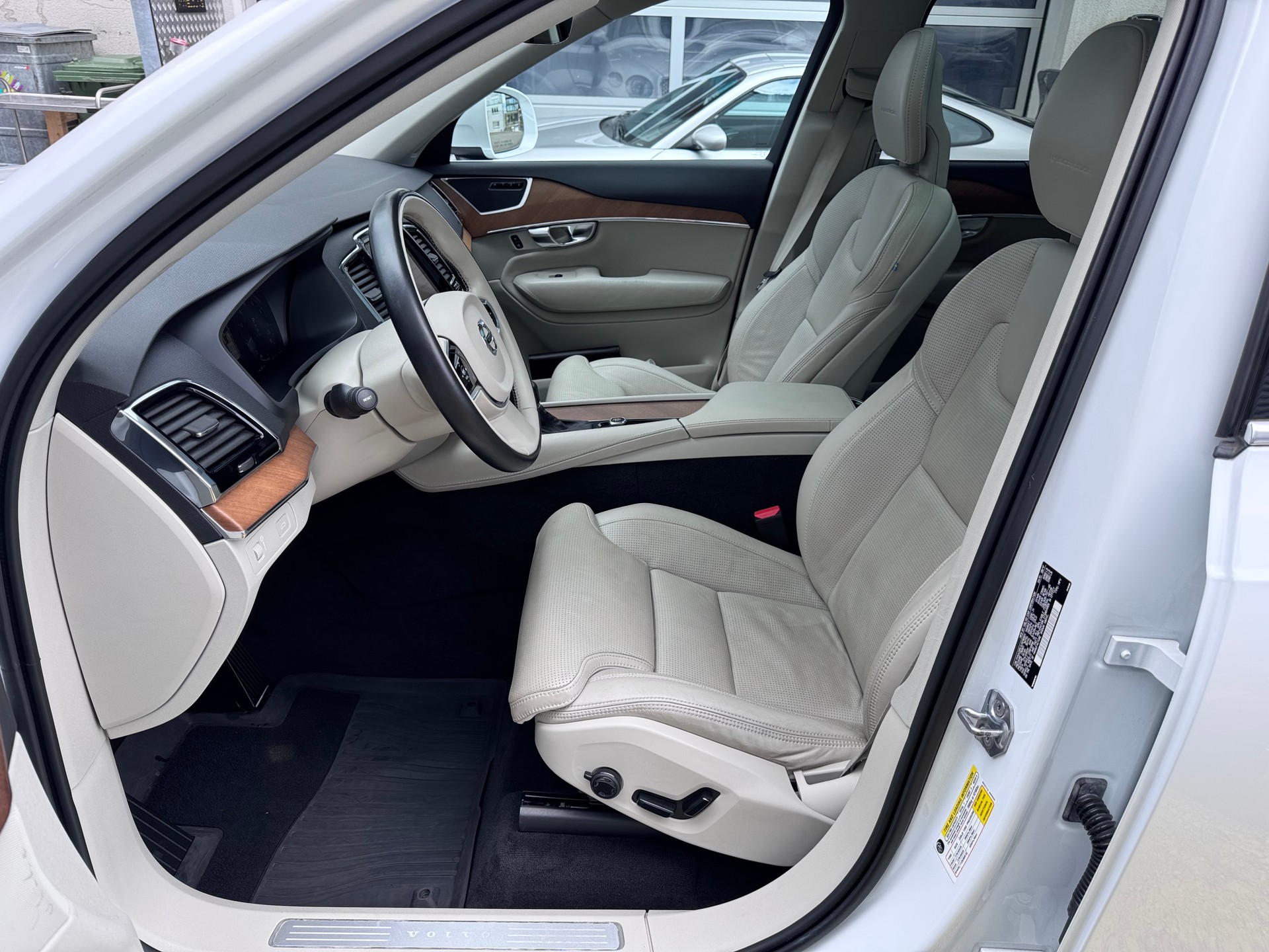 VOLVO XC90 T6 AWD Inscription Geartronic-image-7