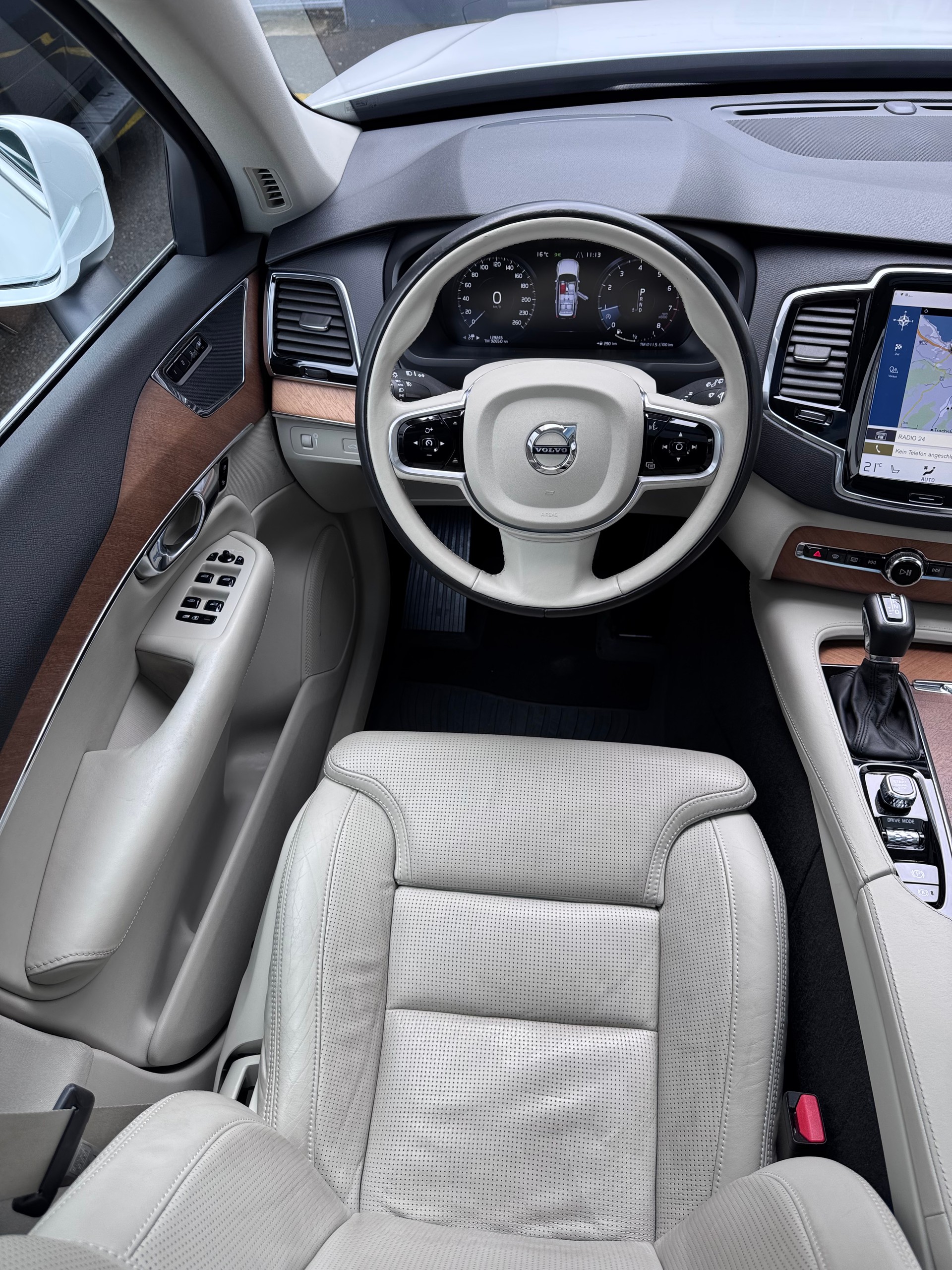 VOLVO XC90 T6 AWD Inscription Geartronic-image-6