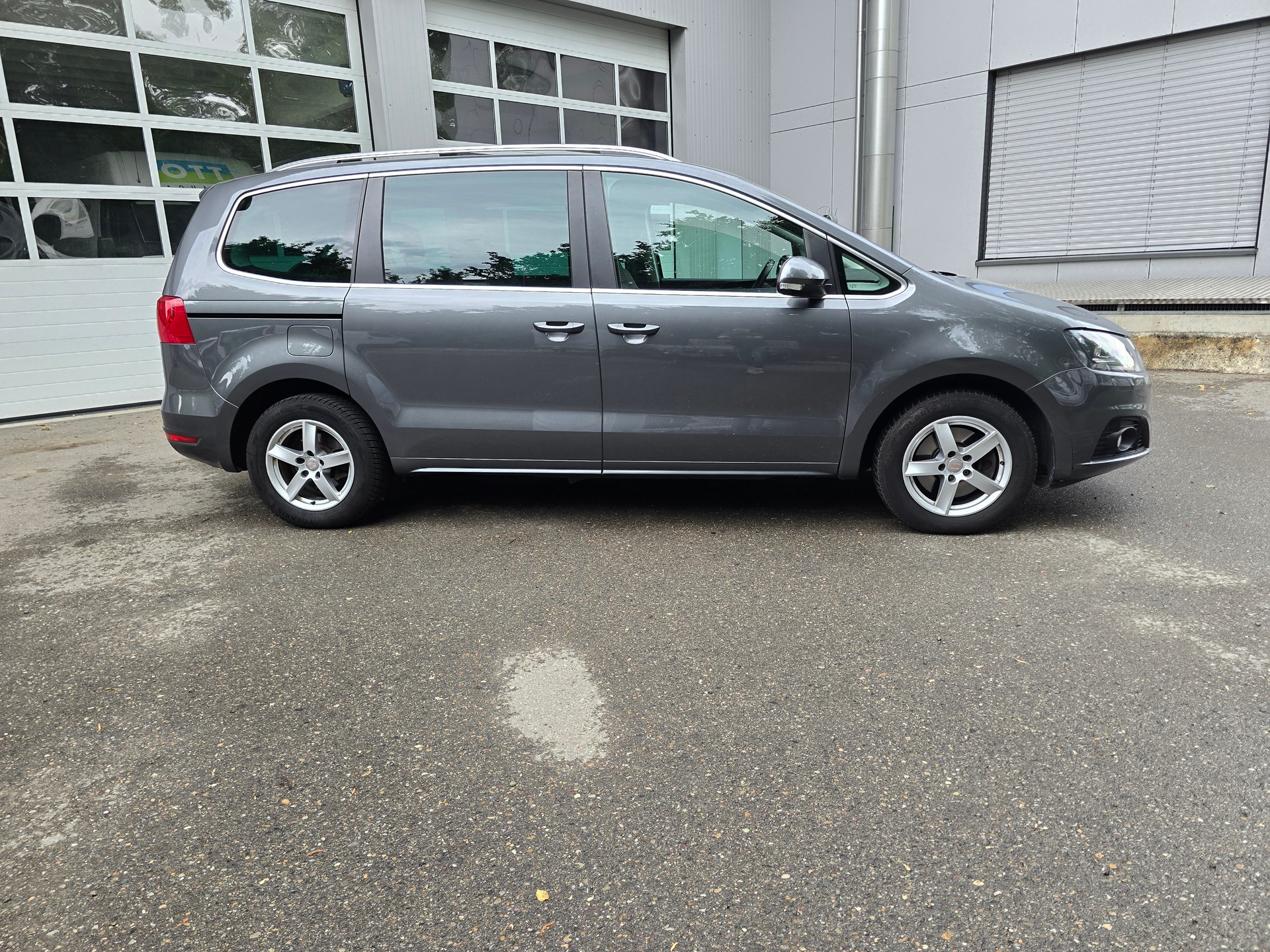 SEAT Alhambra 2.0 TDI E_Ecomotive Style-image-3