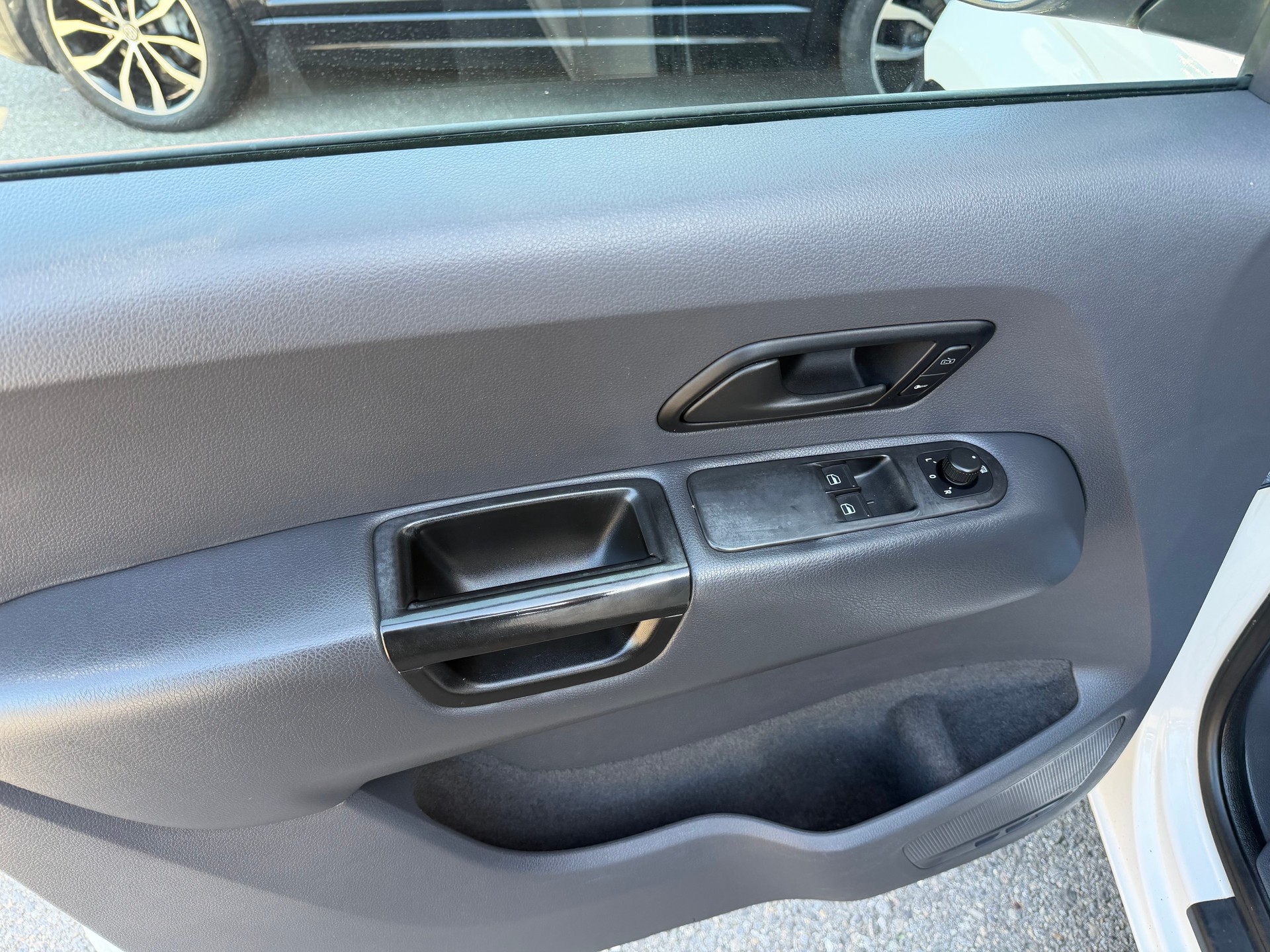 VW Amarok 2.0 BiTDI 4Motion-image-5