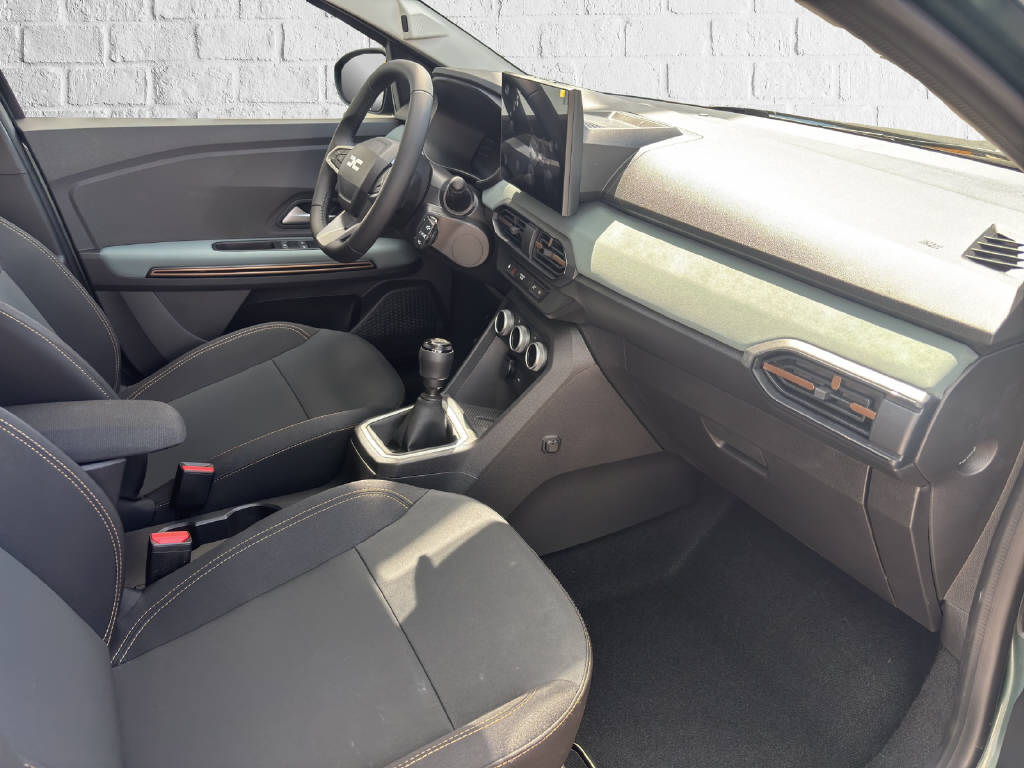 DACIA Sandero 1.0 TCe 110 Stepway Extreme-image-9