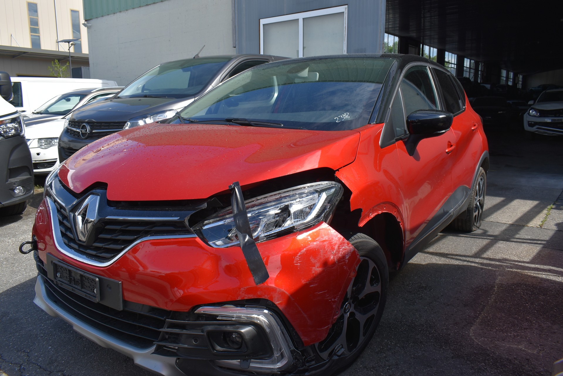 RENAULT Captur 1.2 T 16V Intens EDC