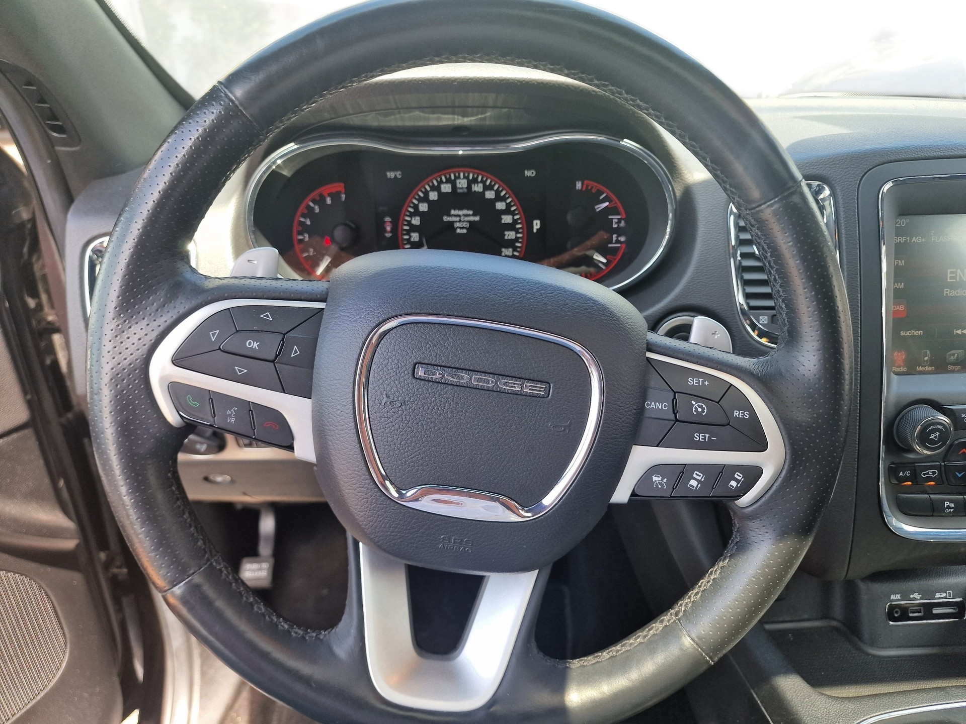 DODGE R/T 5.7 AWD-image-15