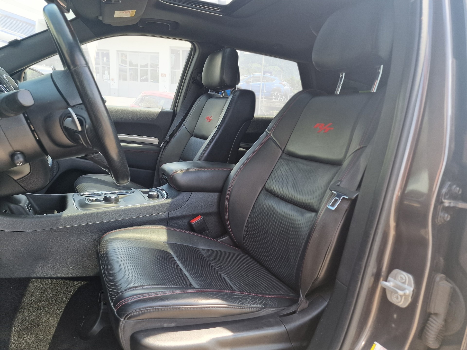 DODGE R/T 5.7 AWD-image-9