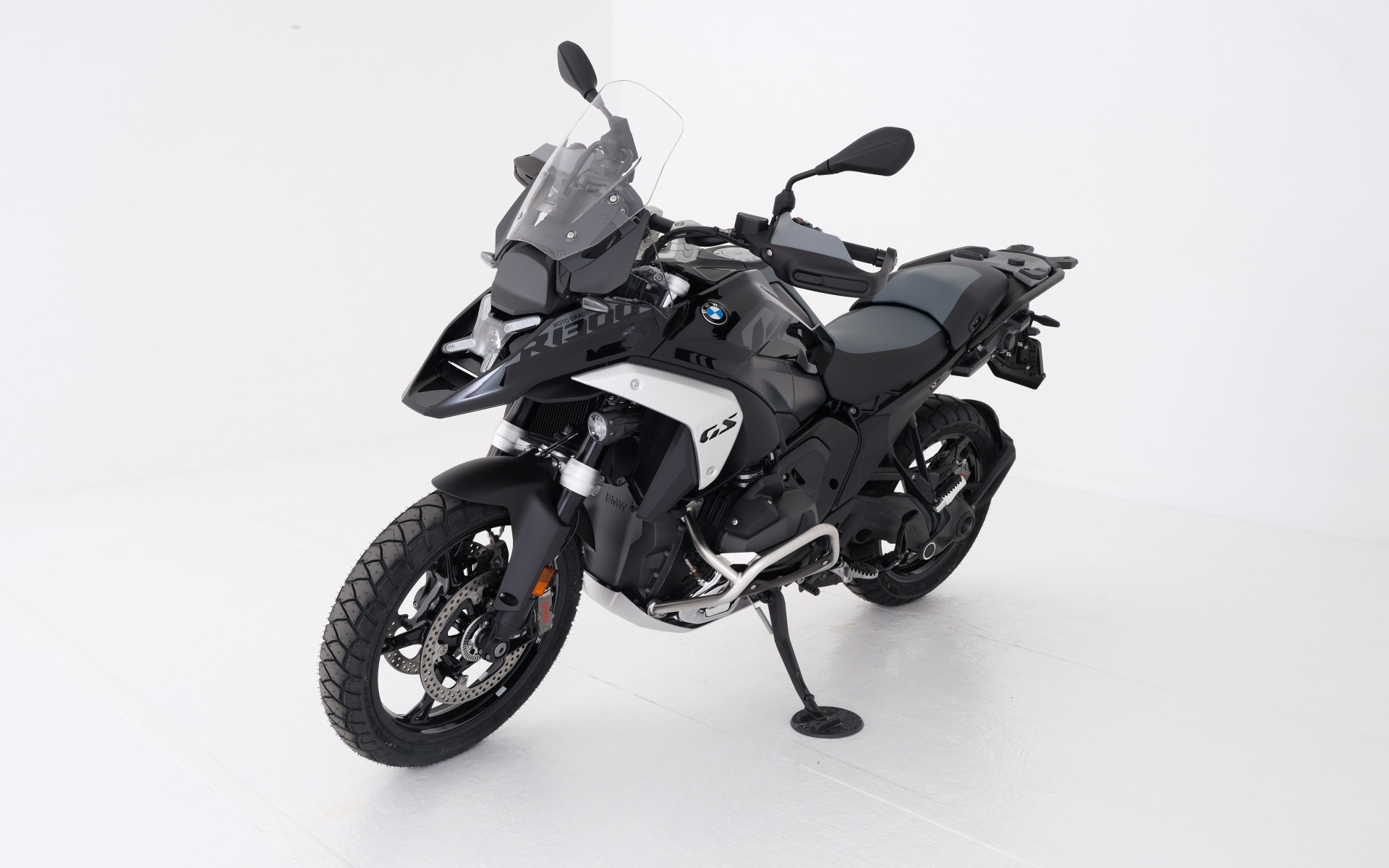 BMW R 1300 GS Triple Black-image-5