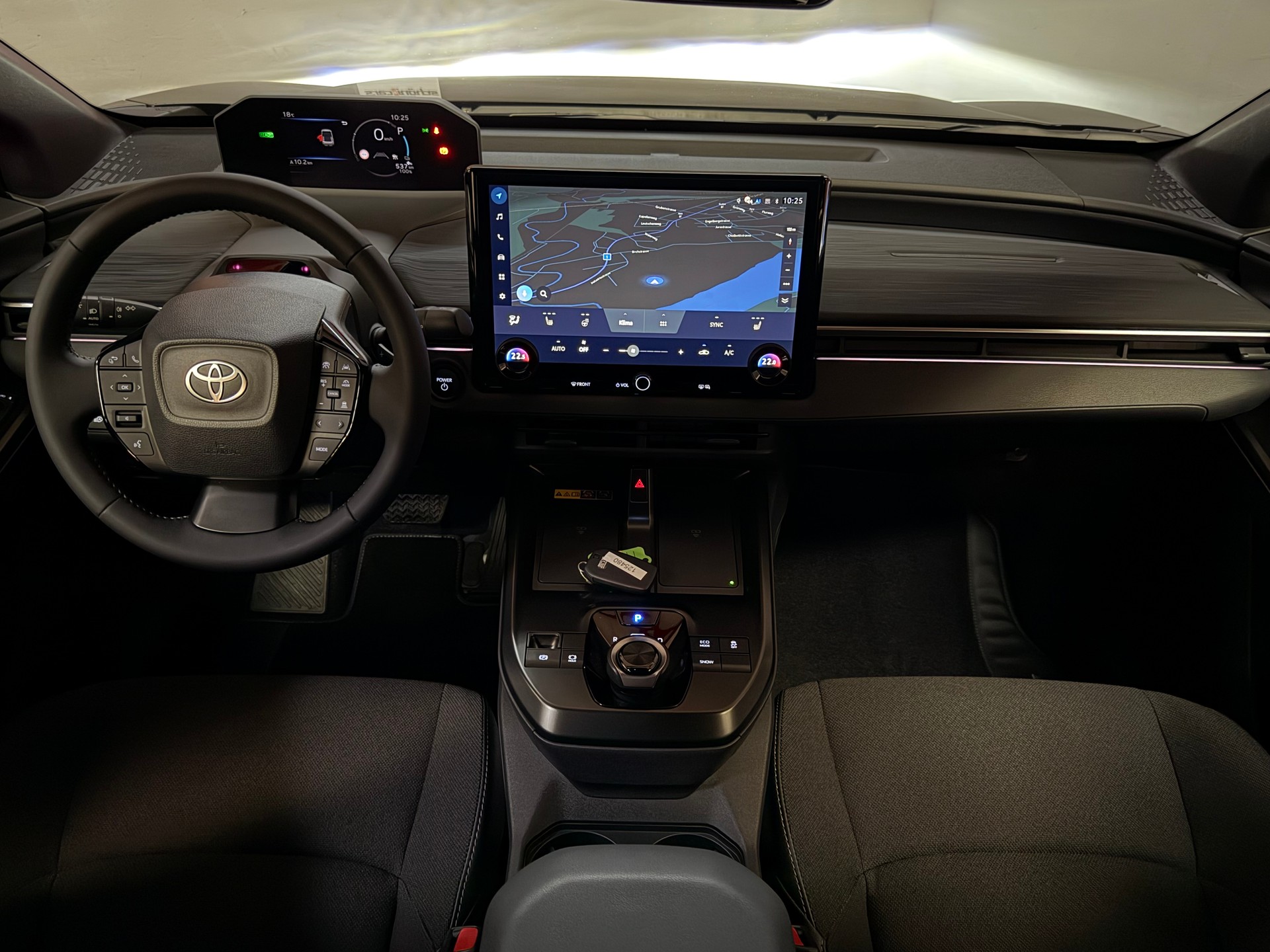 TOYOTA C-HR+ 77 kWh Style FWD-image-16