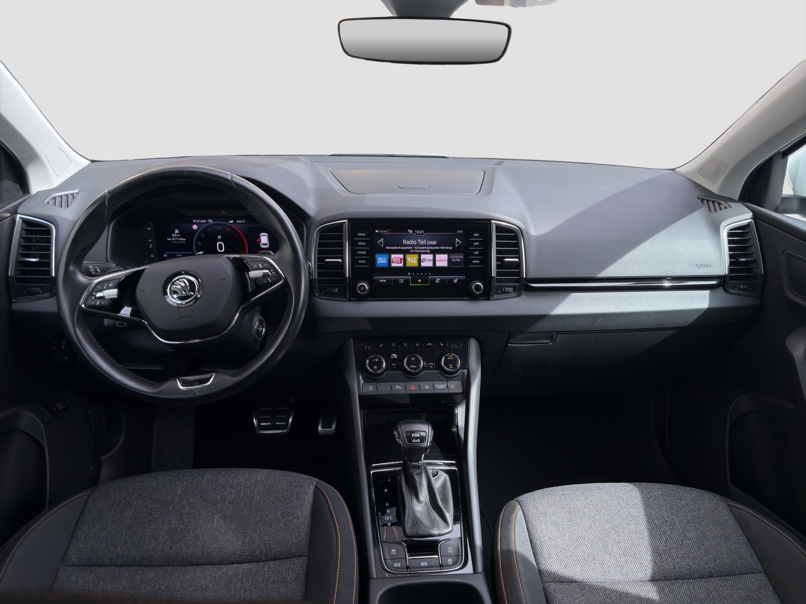 SKODA Karoq 2.0 TDI CR Clever 4x4 DSG-image-8