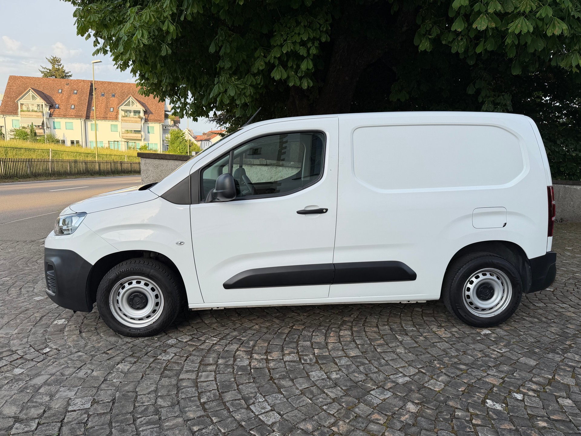 CITROEN Berlingo Van 1.5 Blue HDi 100 / Ab MFK / Service gepflegt/ 36 Monate Garantie/ Anhängerkupplung 1350kg / Klima / Tempomat-image-8