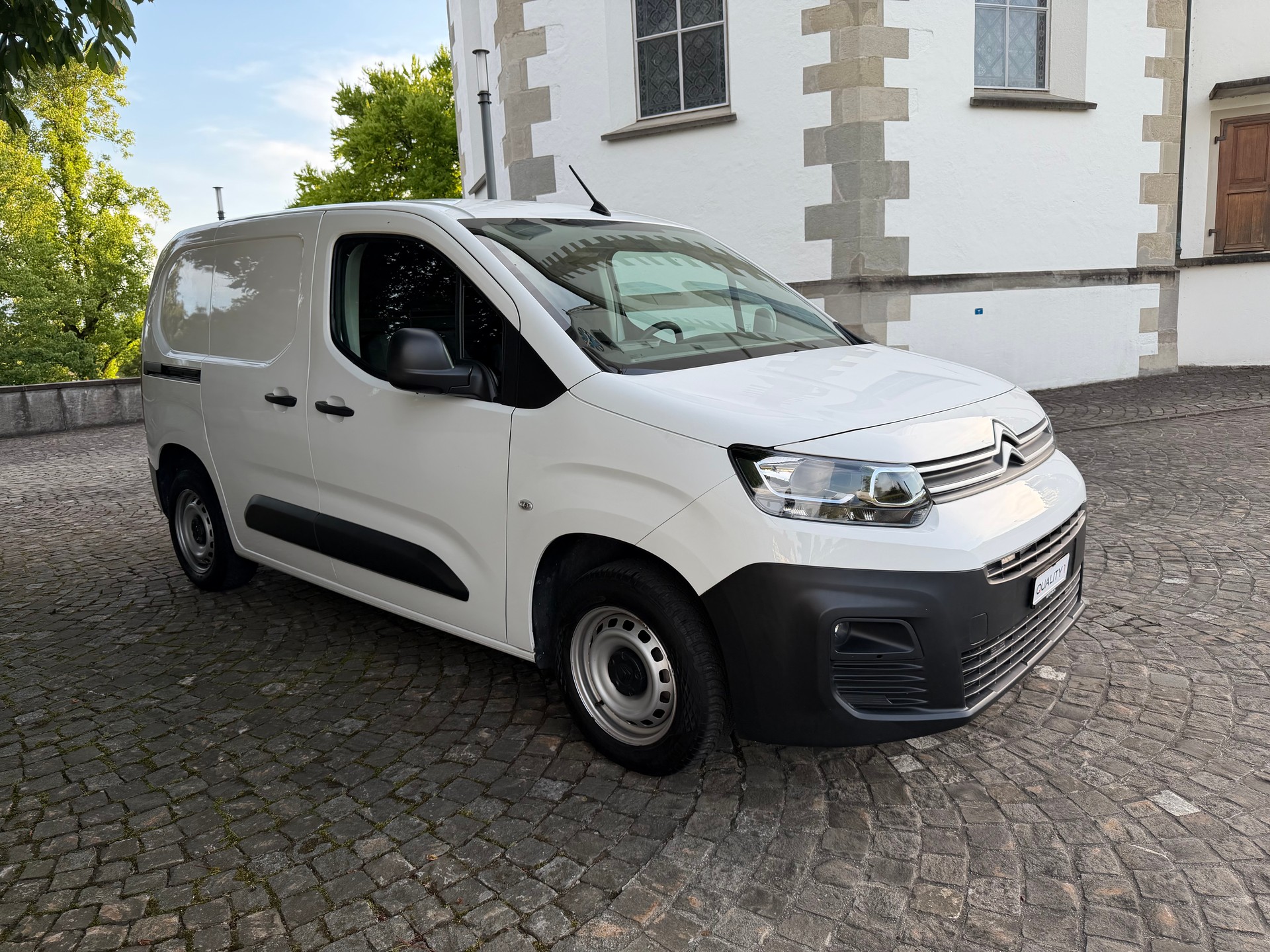 CITROEN Berlingo Van 1.5 Blue HDi 100 / Ab MFK / Service gepflegt/ 36 Monate Garantie/ Anhängerkupplung 1350kg / Klima / Tempomat-image-3