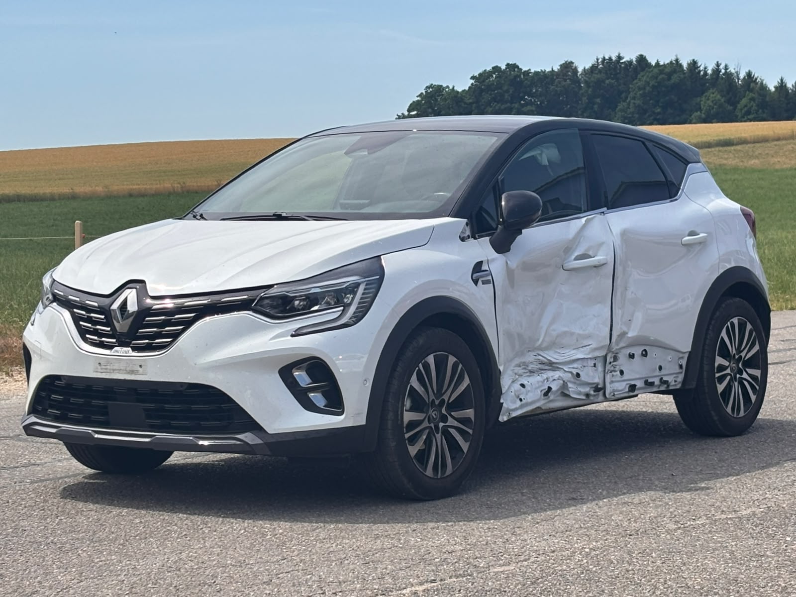 RENAULT Captur 1.3 TCe Initiale EDC