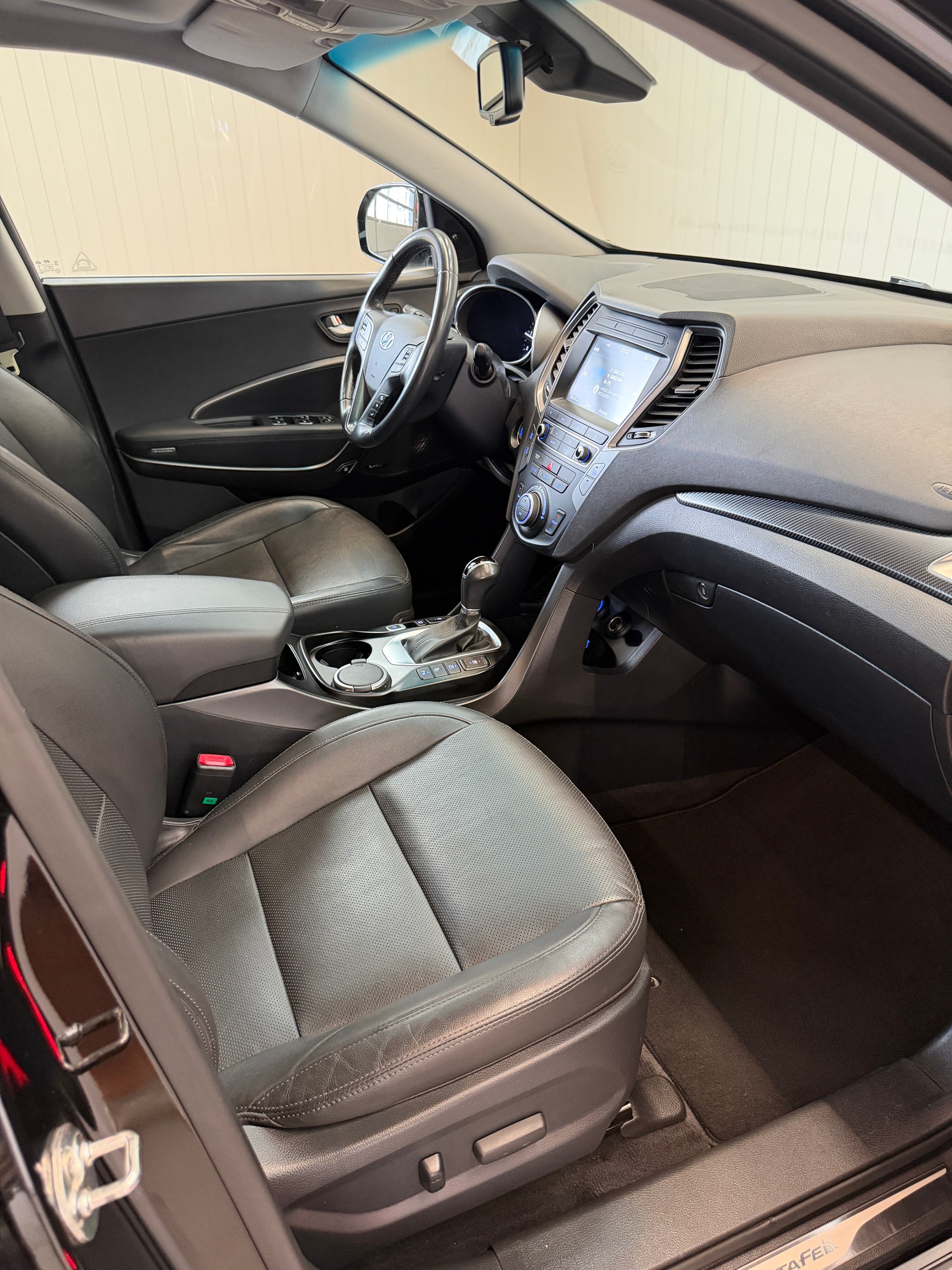 HYUNDAI Santa Fe 2.2 CRDI 4WD Automatic, 7 Plätze, frisch ab MFK und Service-image-10