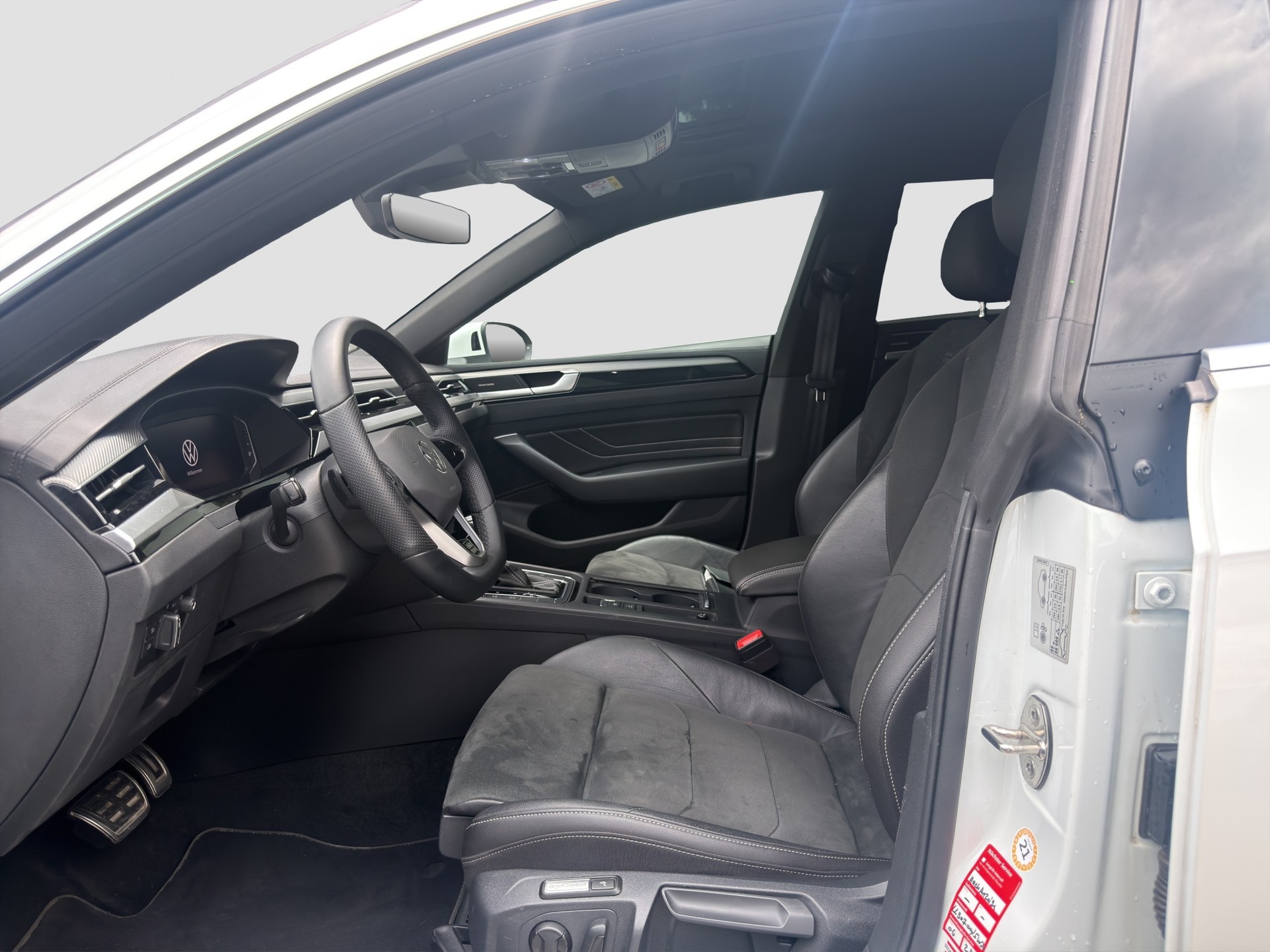 VW Arteon SB 2.0 TDI R-Line 4Motion DSG-image-10