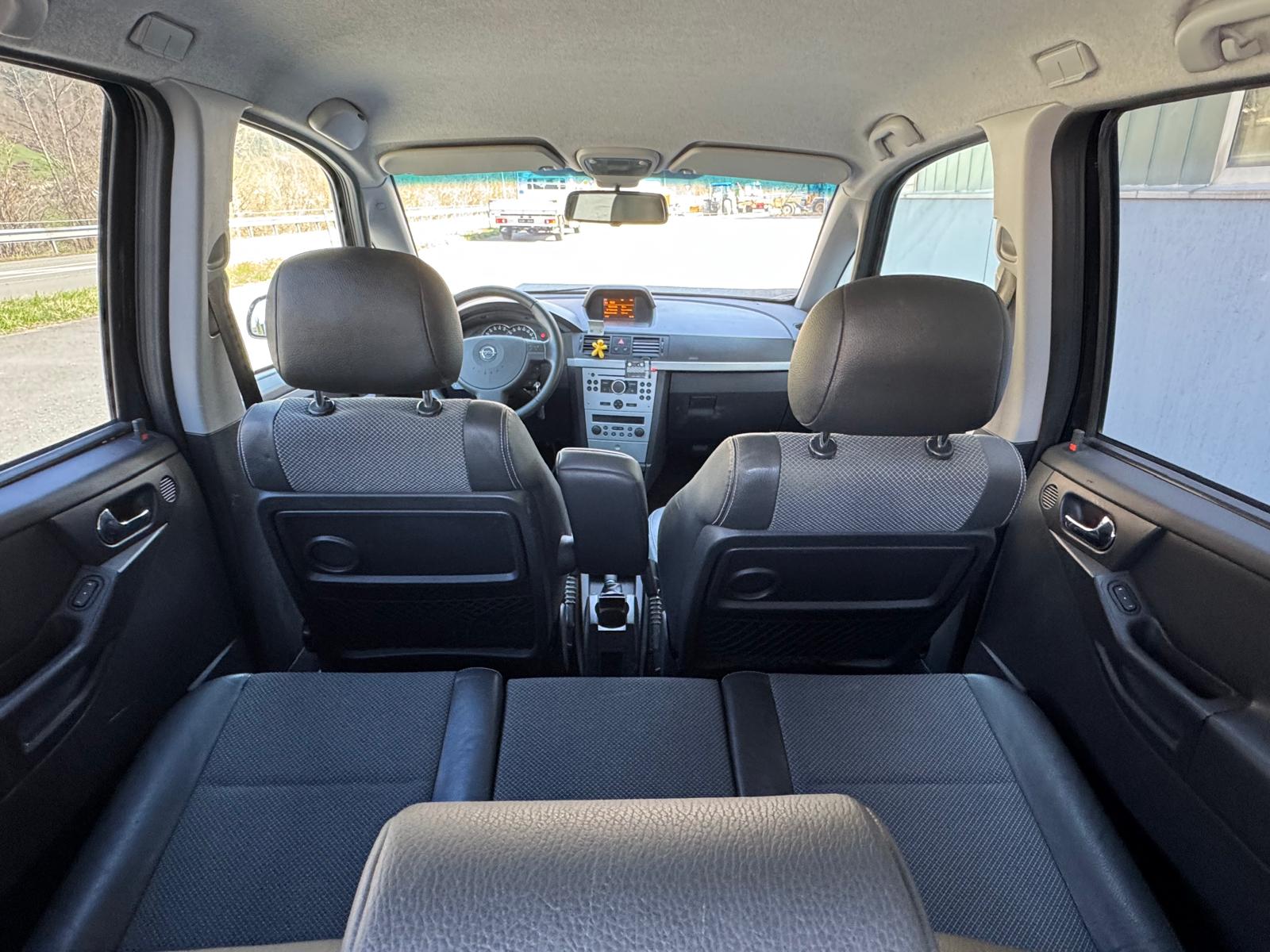 OPEL Meriva 1.8i 16V Cosmo-image-8