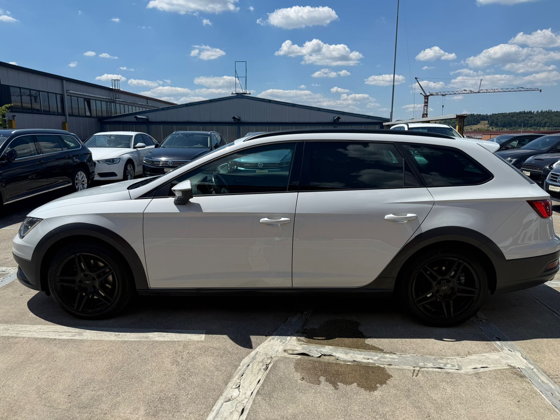 SEAT Leon ST 2.0 TSI X-Perience 4Drive DSG-showroom-element-1