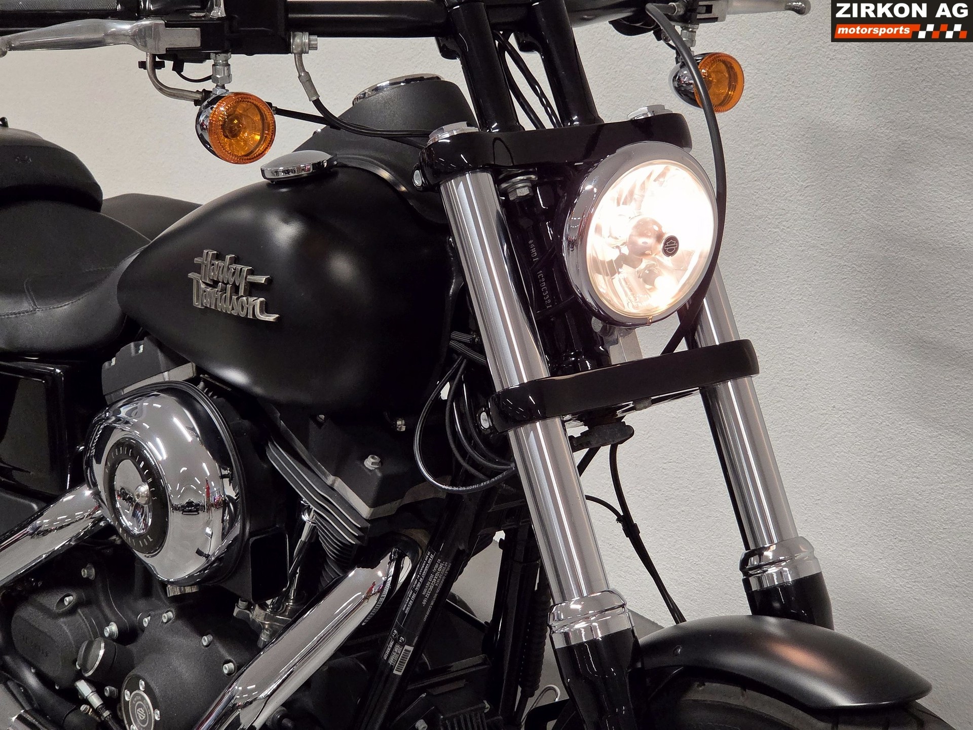 HARLEY-DAVIDSON FXDB Dyna Street Bob ABS-image-3