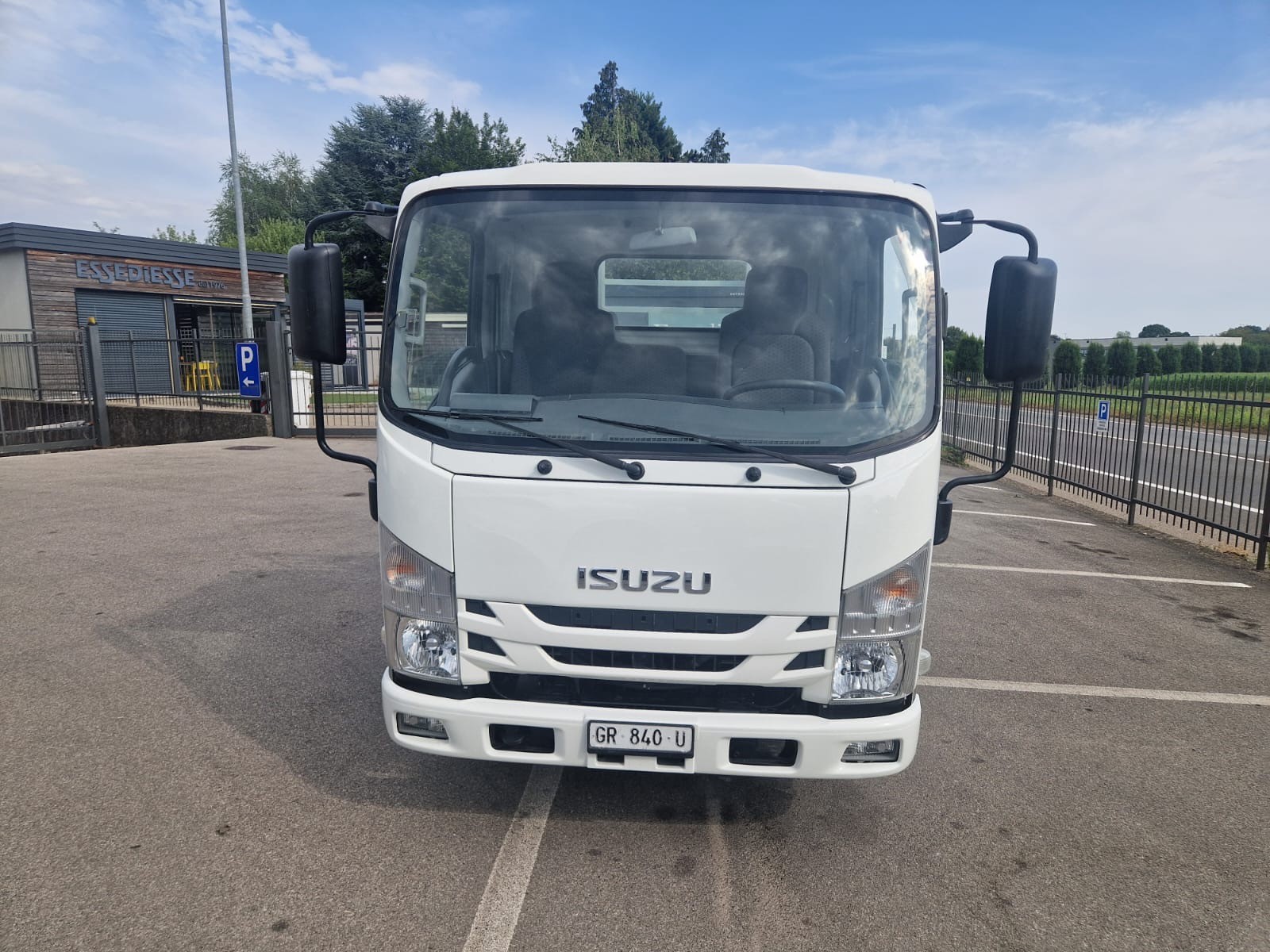ISUZU M21 NLR 87E - Ponte Ribaltabile in Alluminio Carico Utile KG. 1225 - - GANCIO DI TRAIN0 KG. 3500-image-2