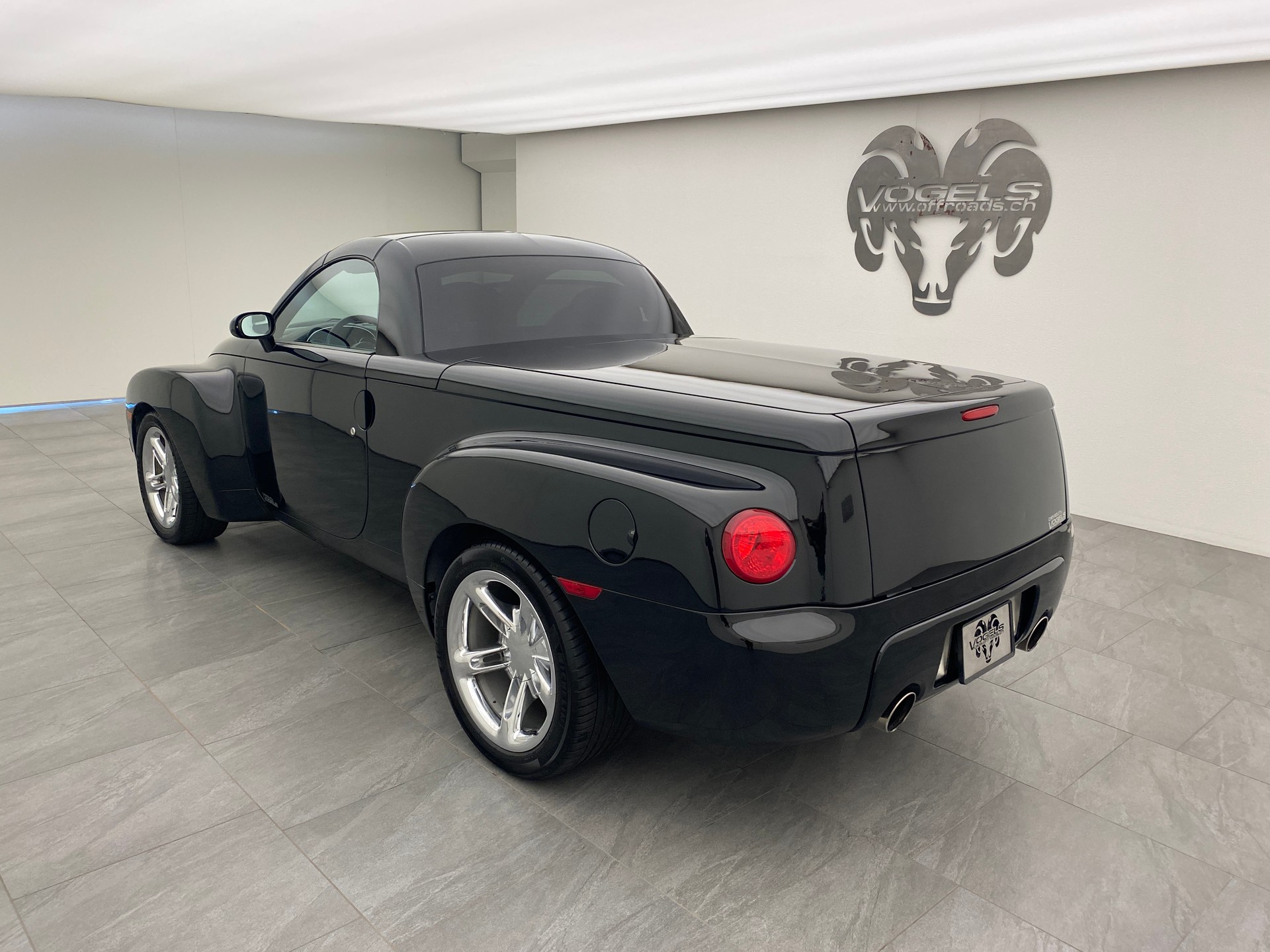 CHEVROLET SSR 6.0-image-7