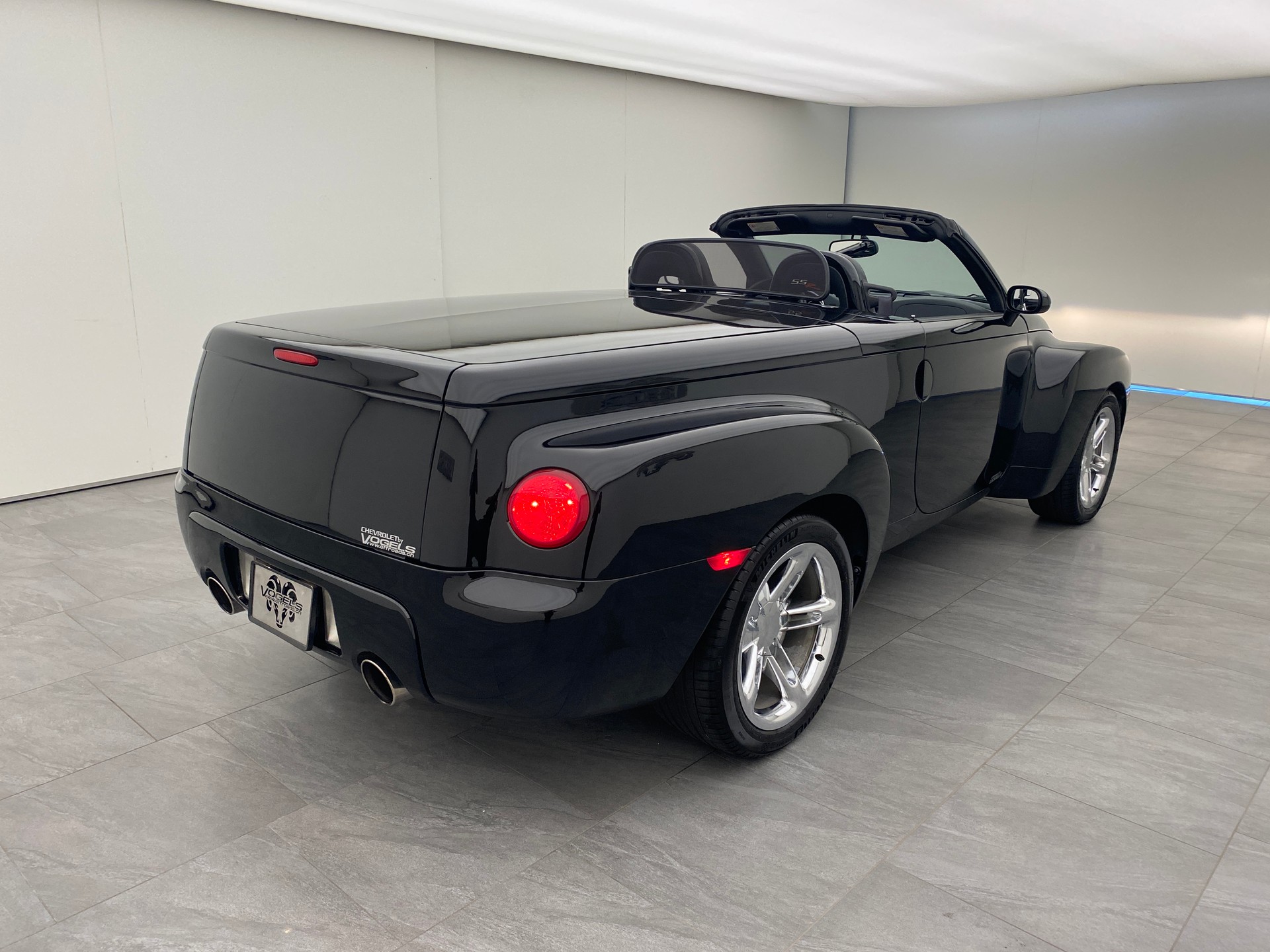 CHEVROLET SSR 6.0-image-5