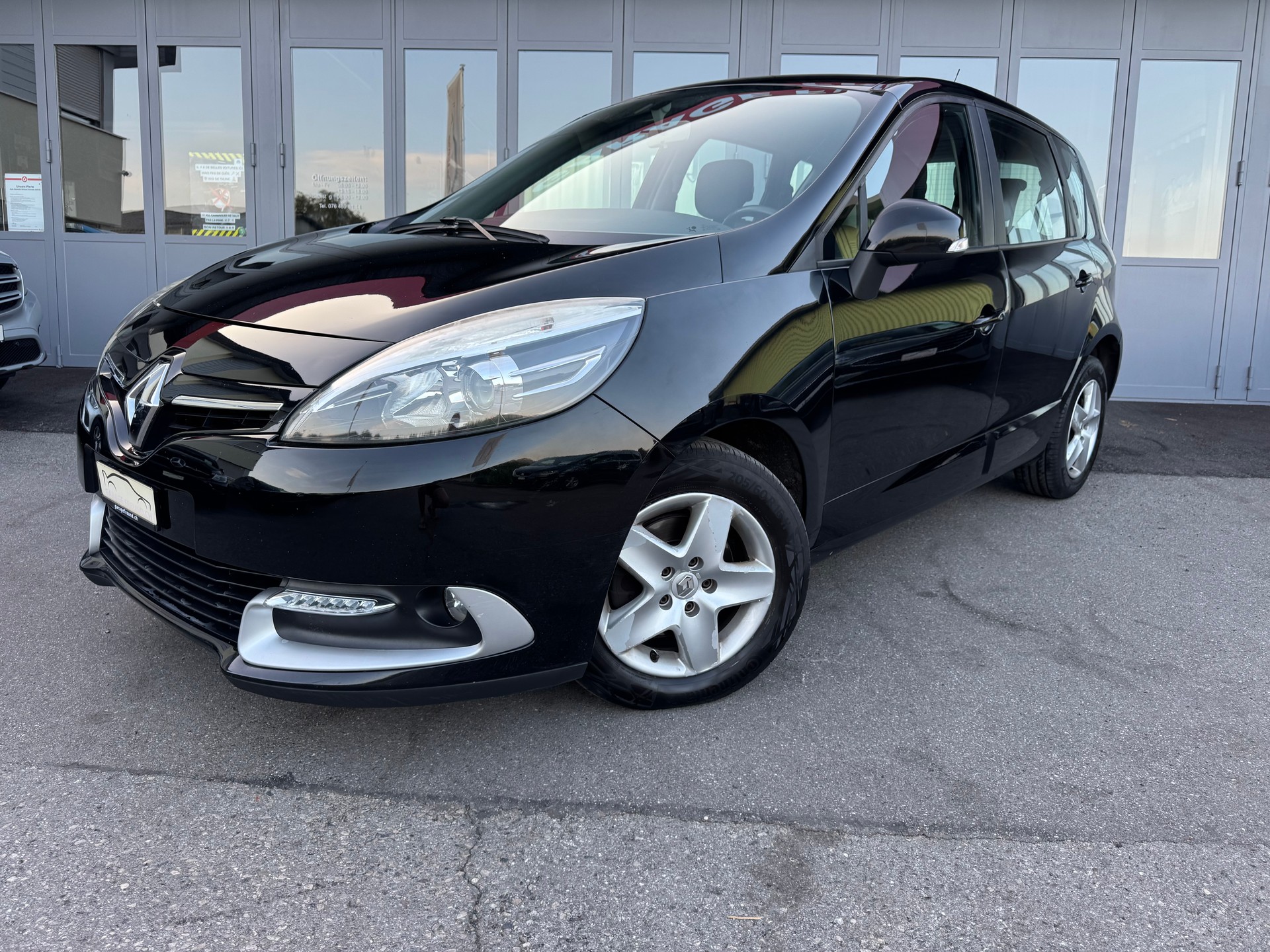 RENAULT Scénic 1.5 dCi Energy EDC