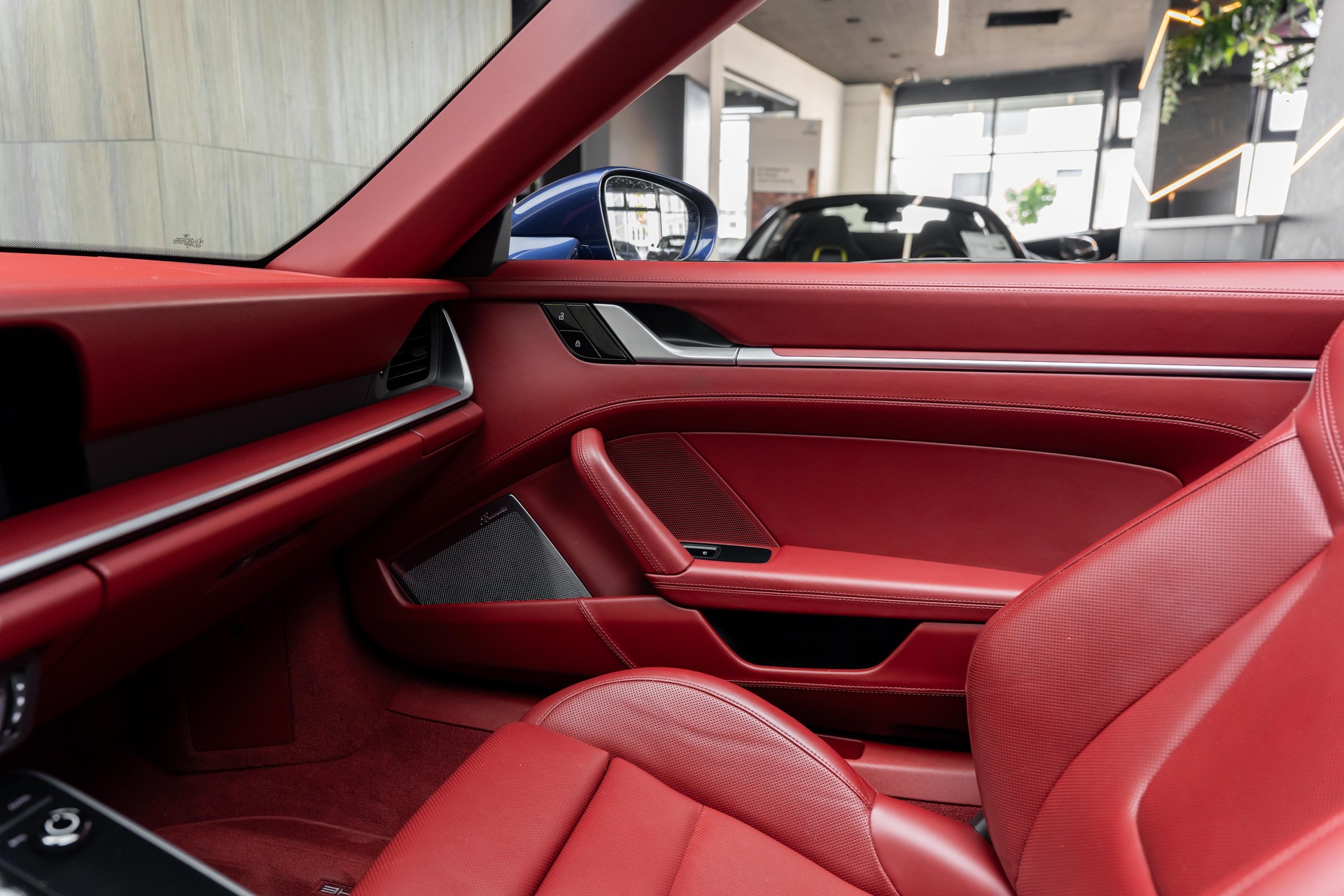 PORSCHE 911 Targa 4S PDK-image-16