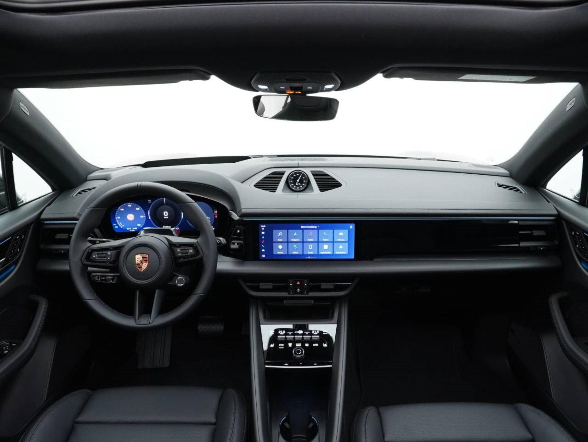 PORSCHE Macan 4-image-14